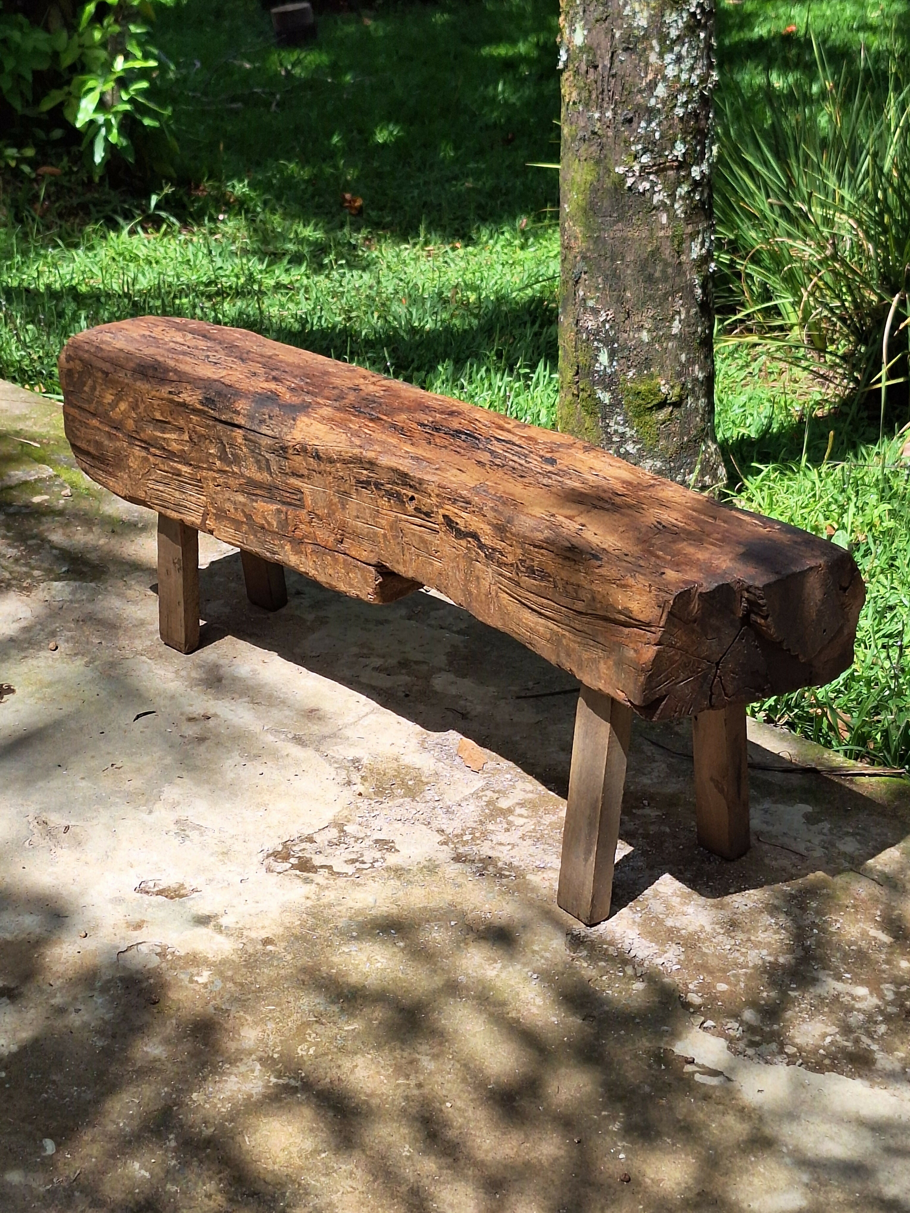 Banco de Dormente Rústico Madeira Maciça Garimpo Mineiro