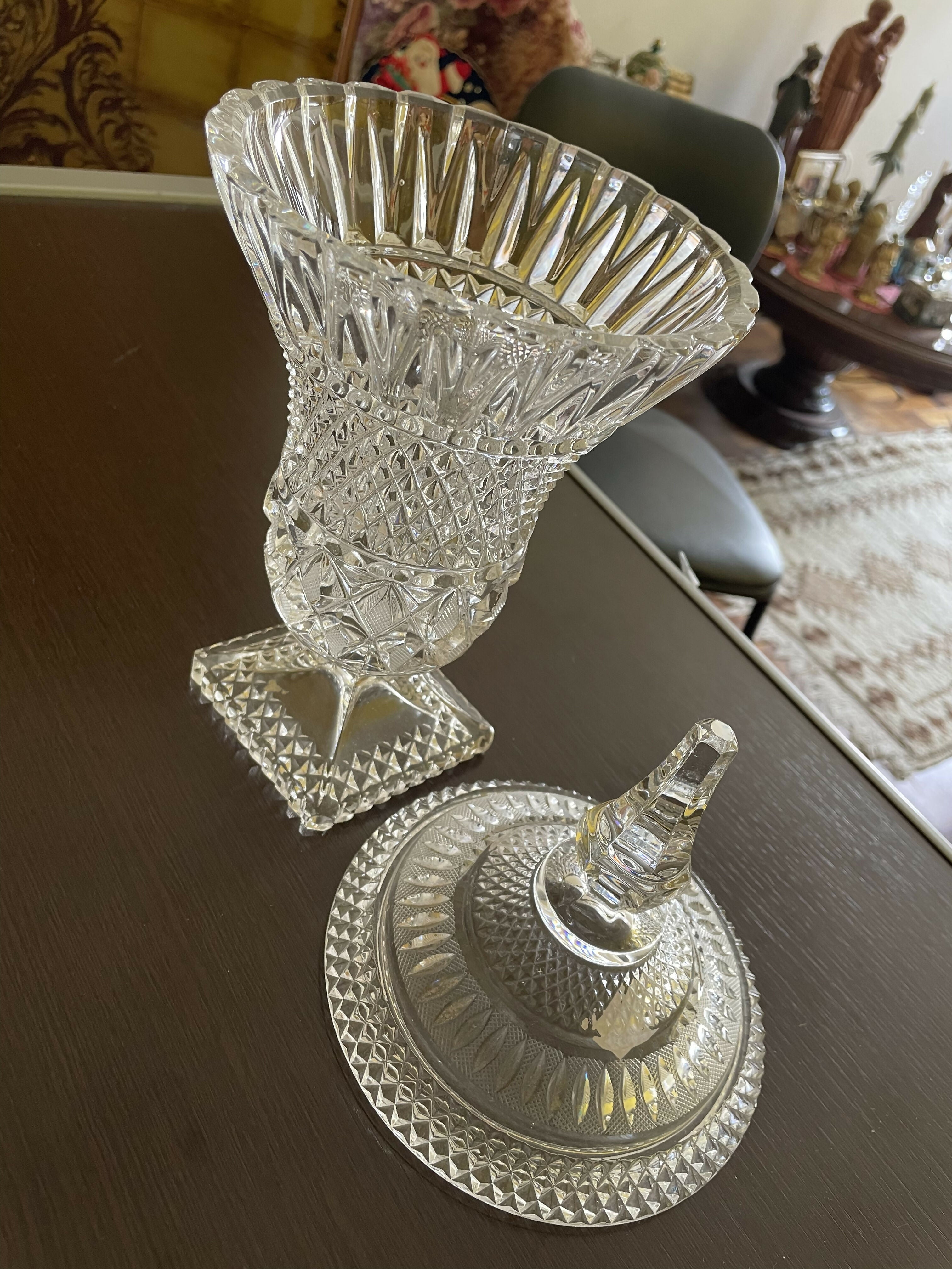 Bombonière ou compoteira em cristal lapidado