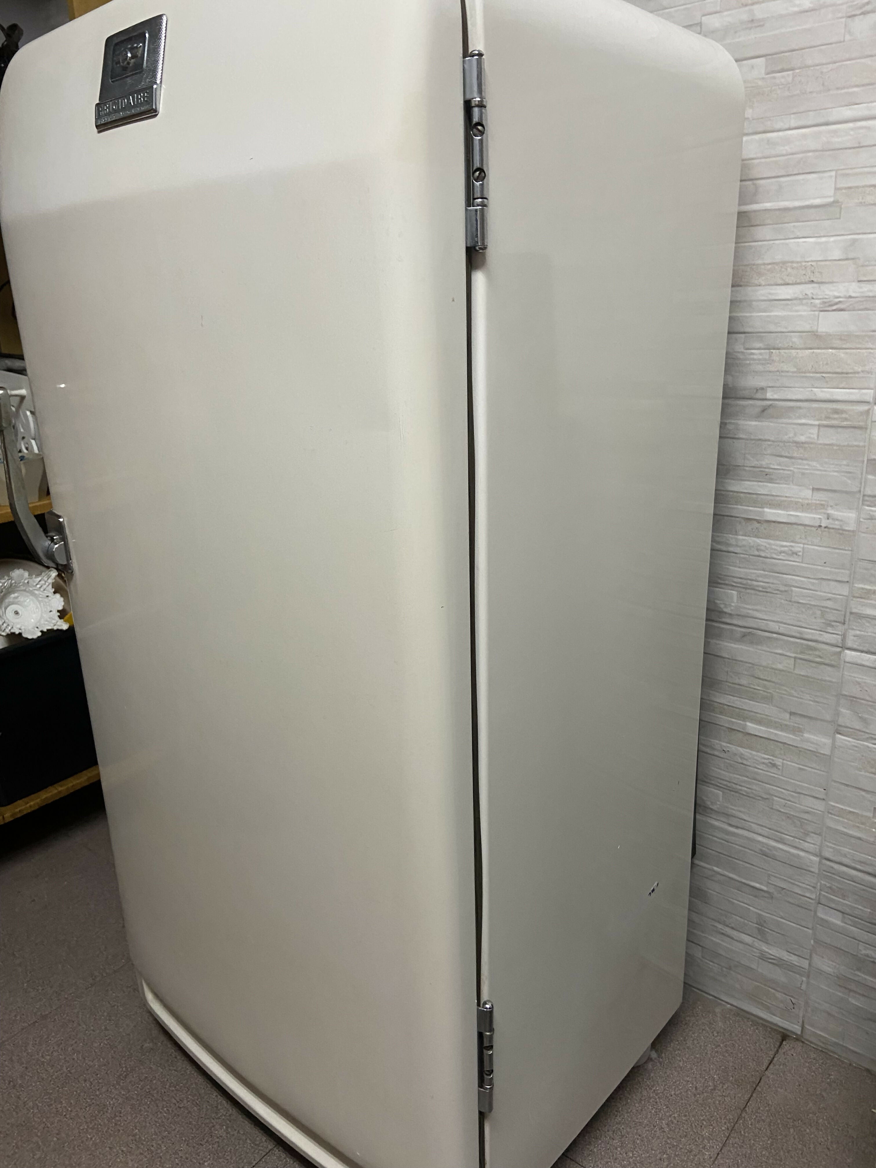 Geladeira Frigidaire Vintage