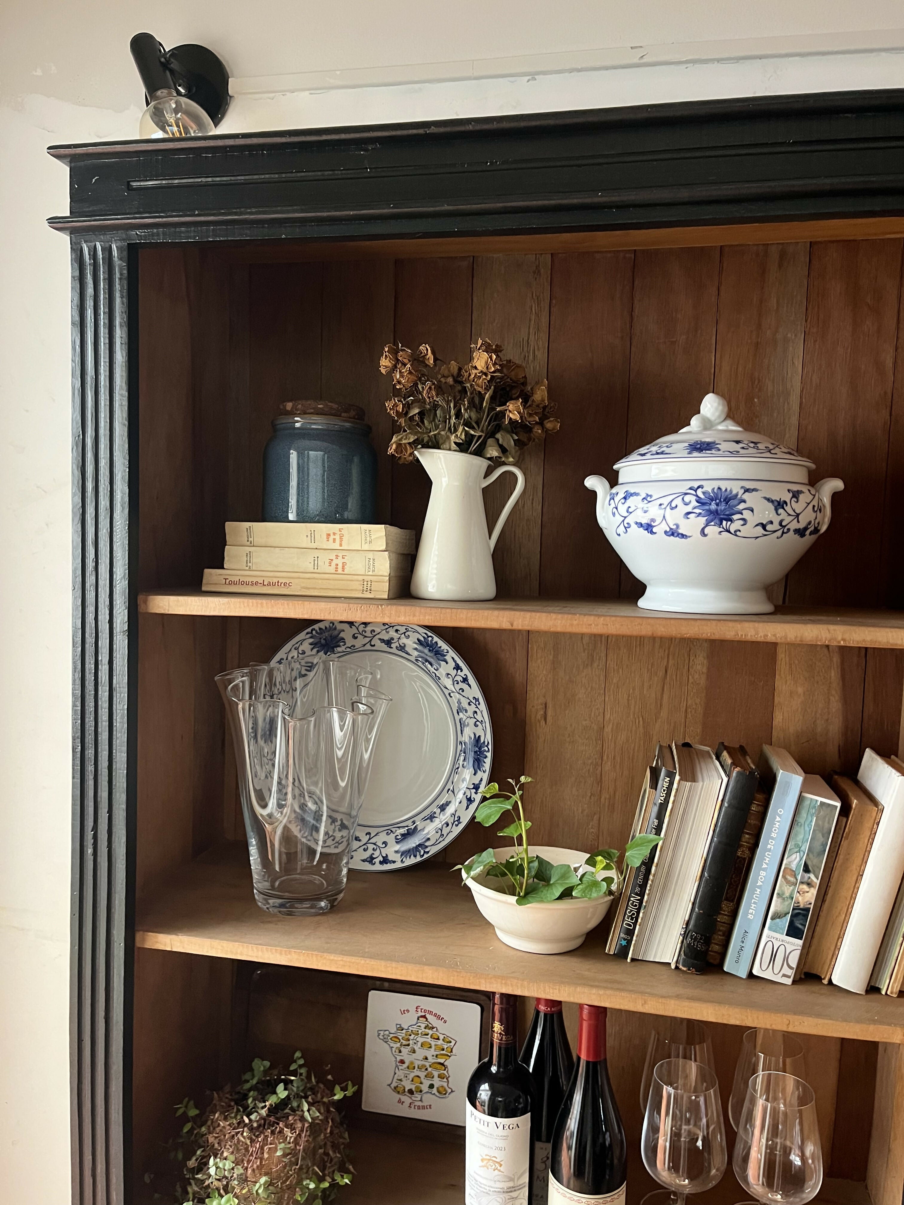 Estante, livreiro ou louceiro