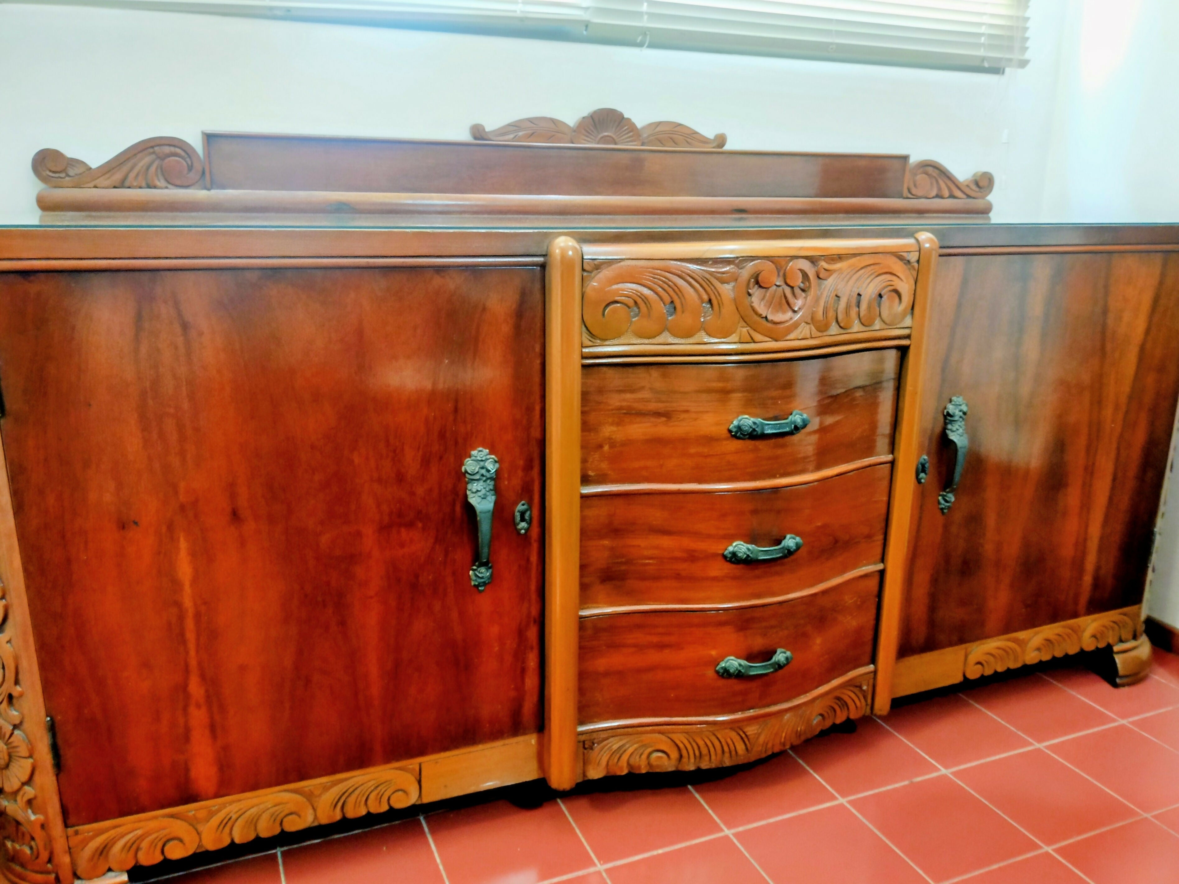 BUFFET OU BALCÃO VINTAGE MADEIRA MACIÇA