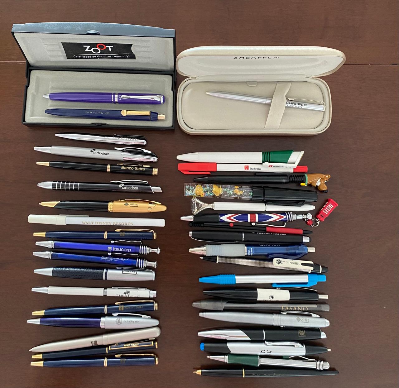 Conjunto de 30 Canetas antigas (da Varig, Disney, Bancos, etc) 