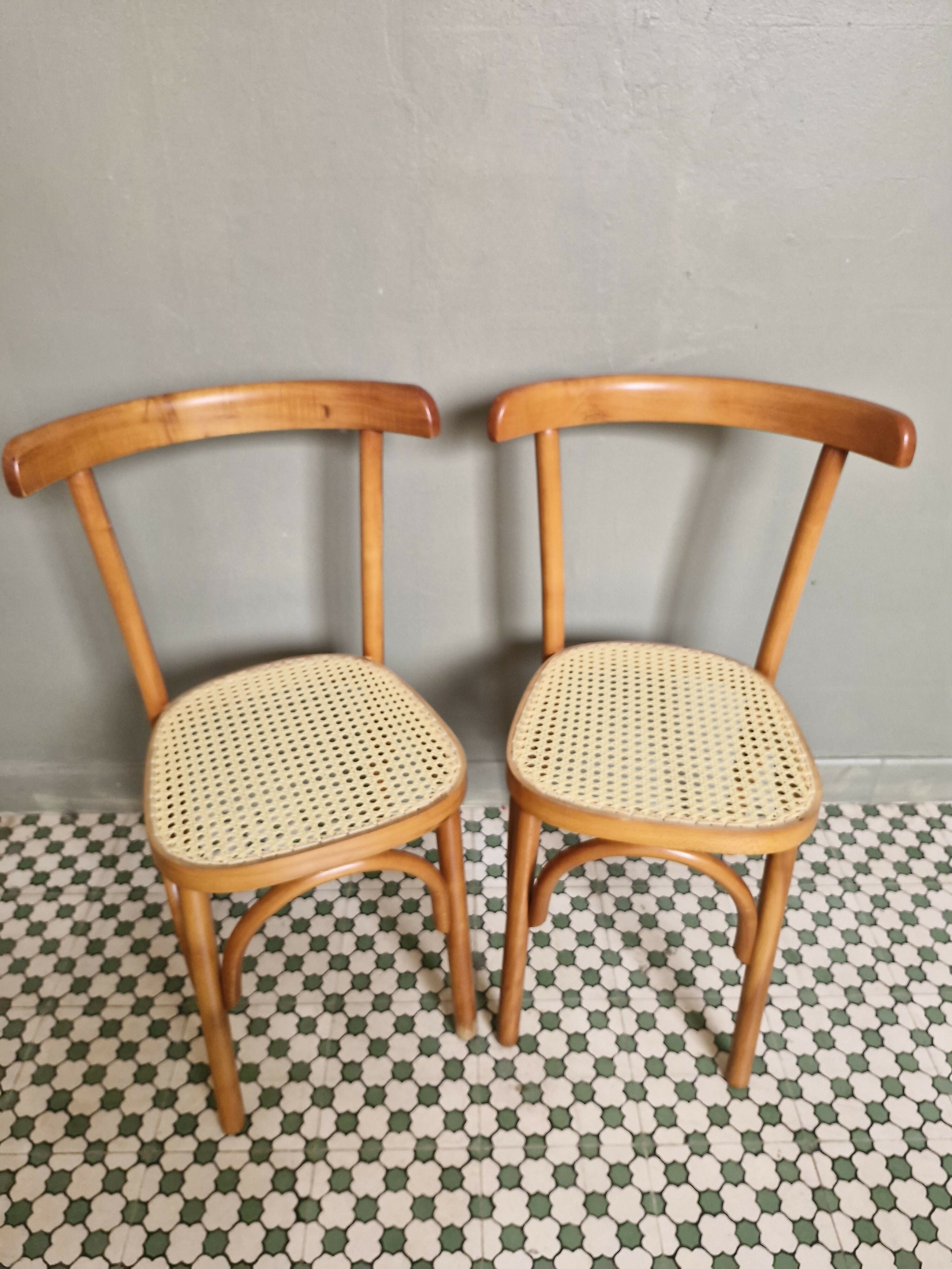 Jogo de Mesa e Cadeiras Thonart