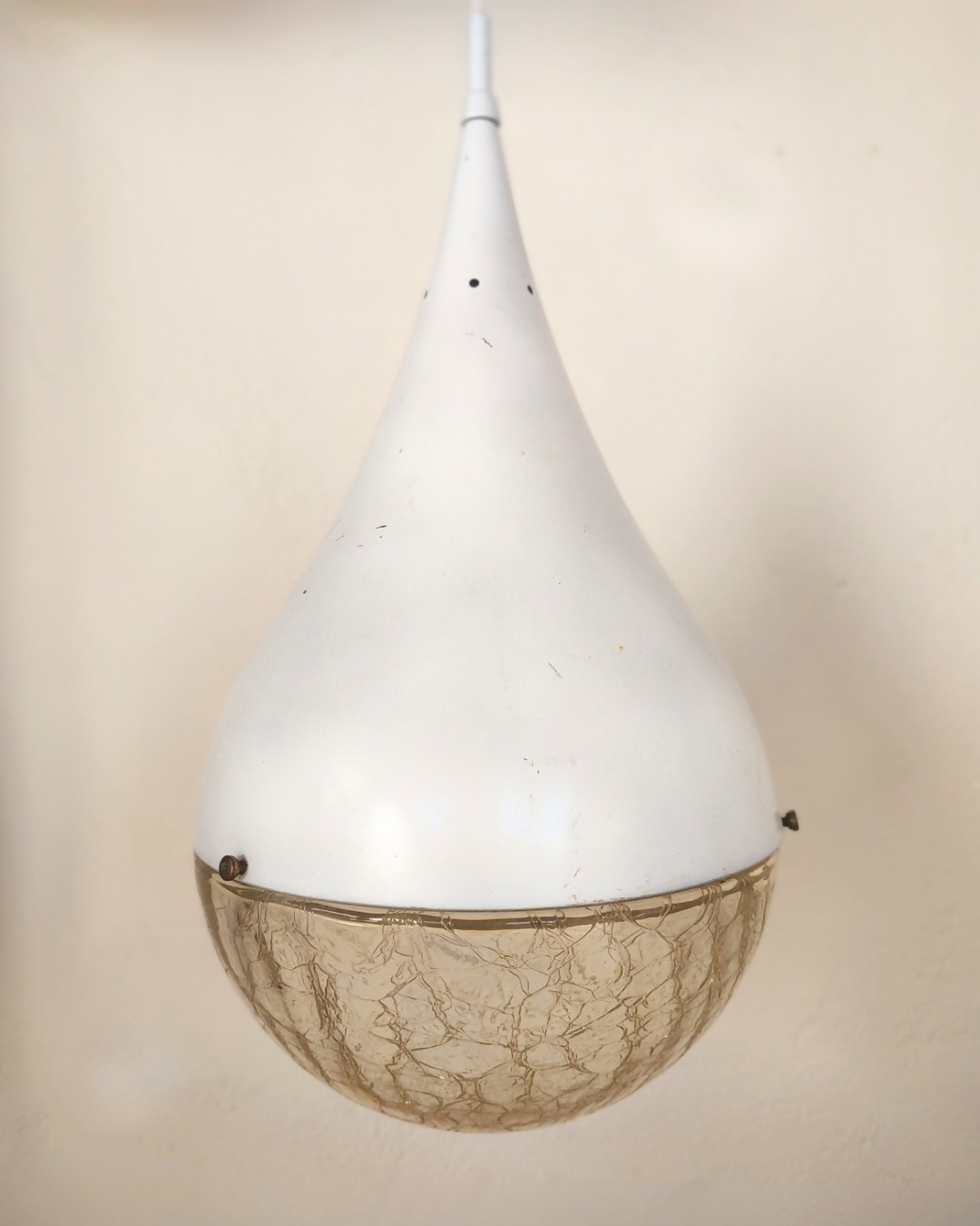 Antiga Luminária Pendente em Metal e Vidro texturizado em forma de gota
