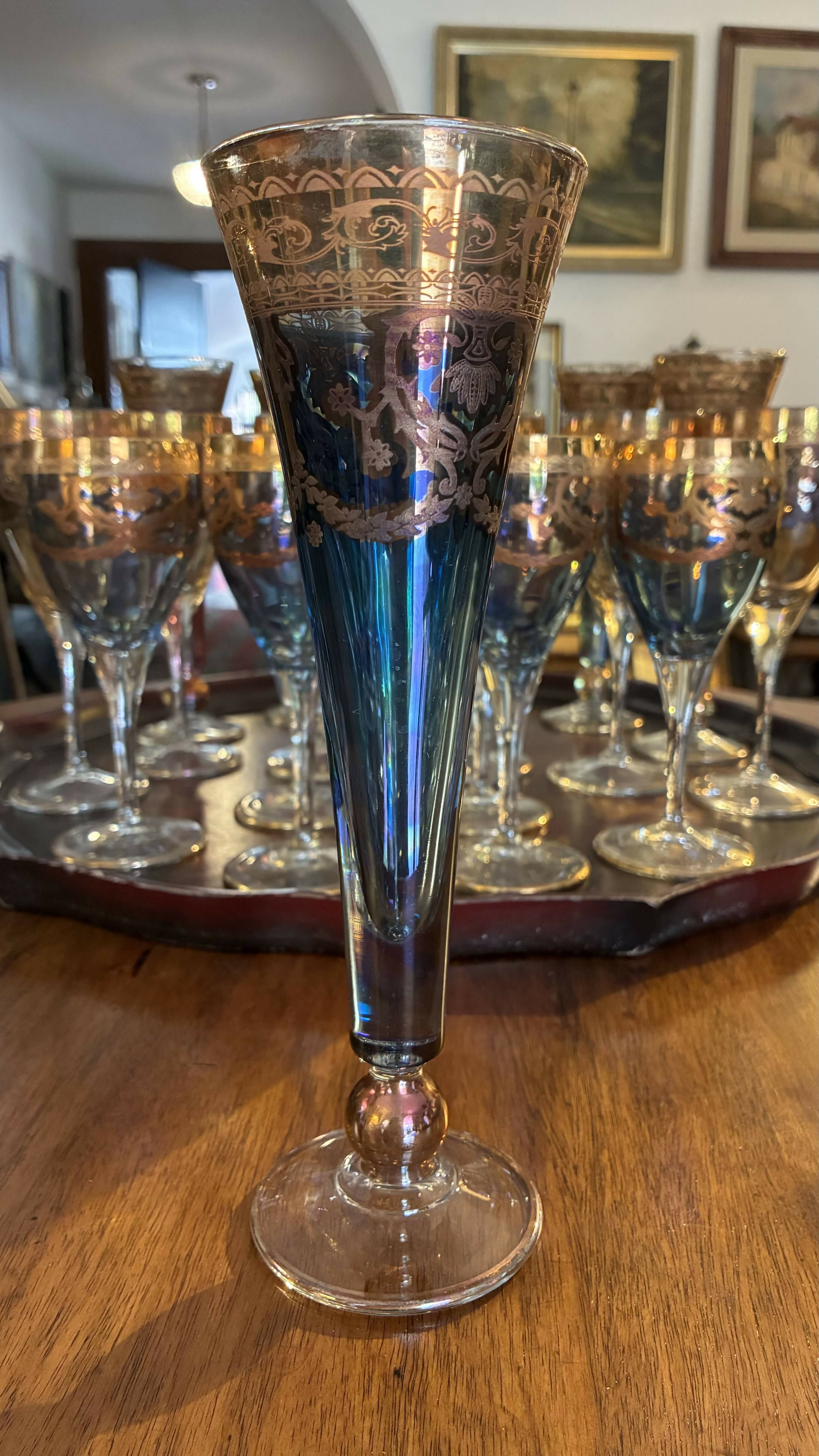 Taças tulipas antigas em cristal colorido (valor unitário)