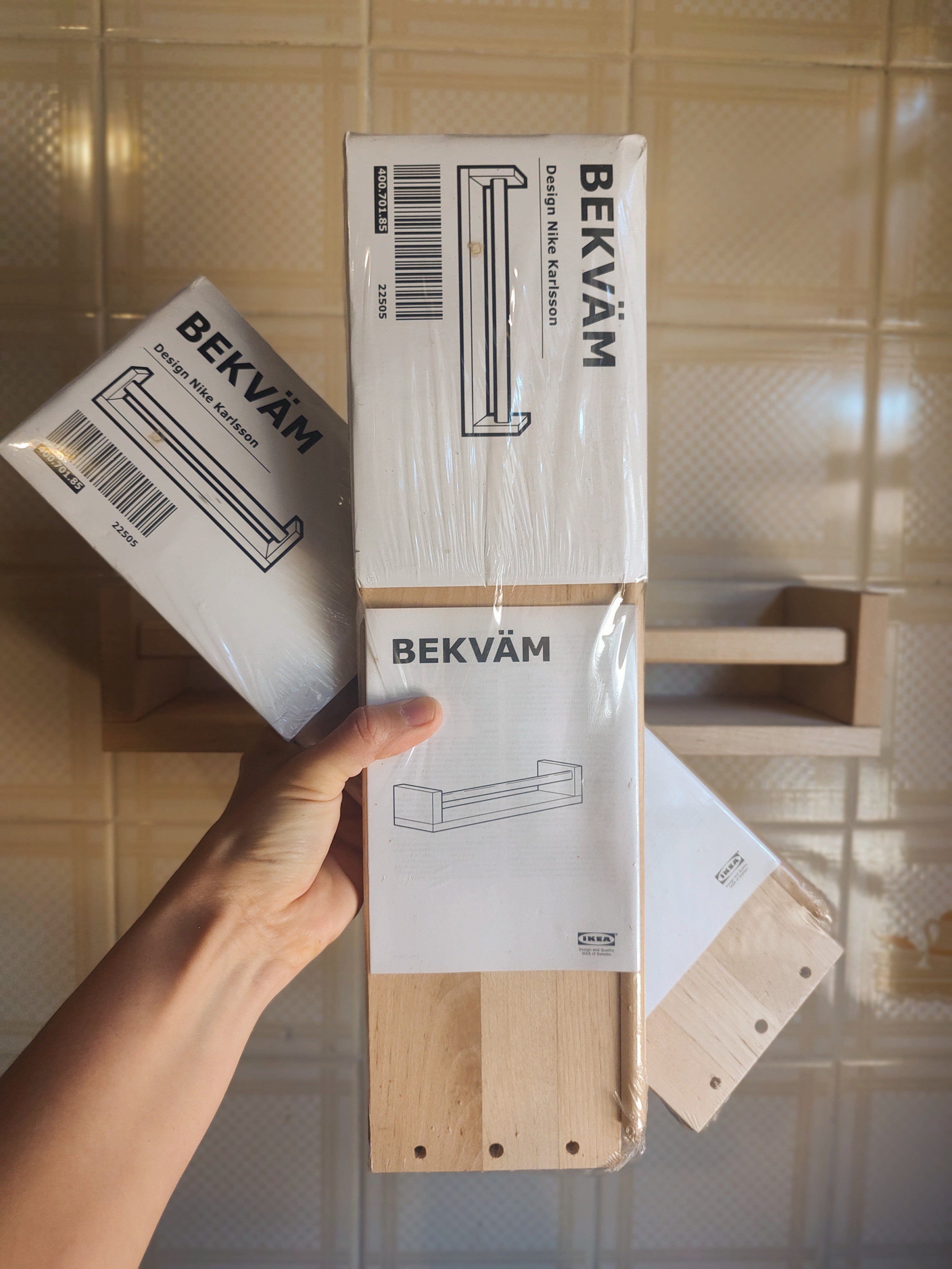 Pequena Prateleira em madeira maciça de Bétula da IKEA - 3 peças disponíveis (valor unitário)