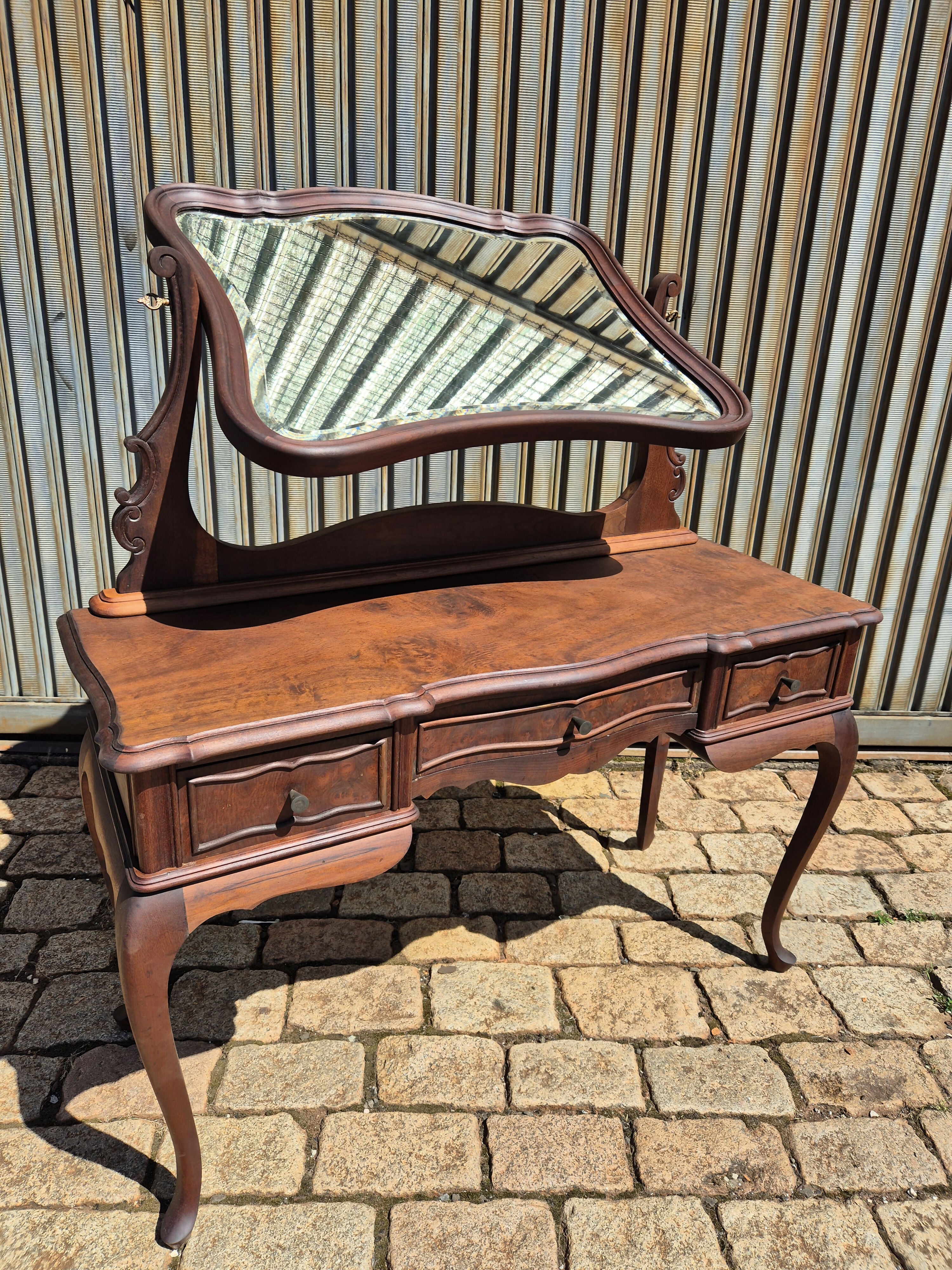 Penteadeira provençal anos 50