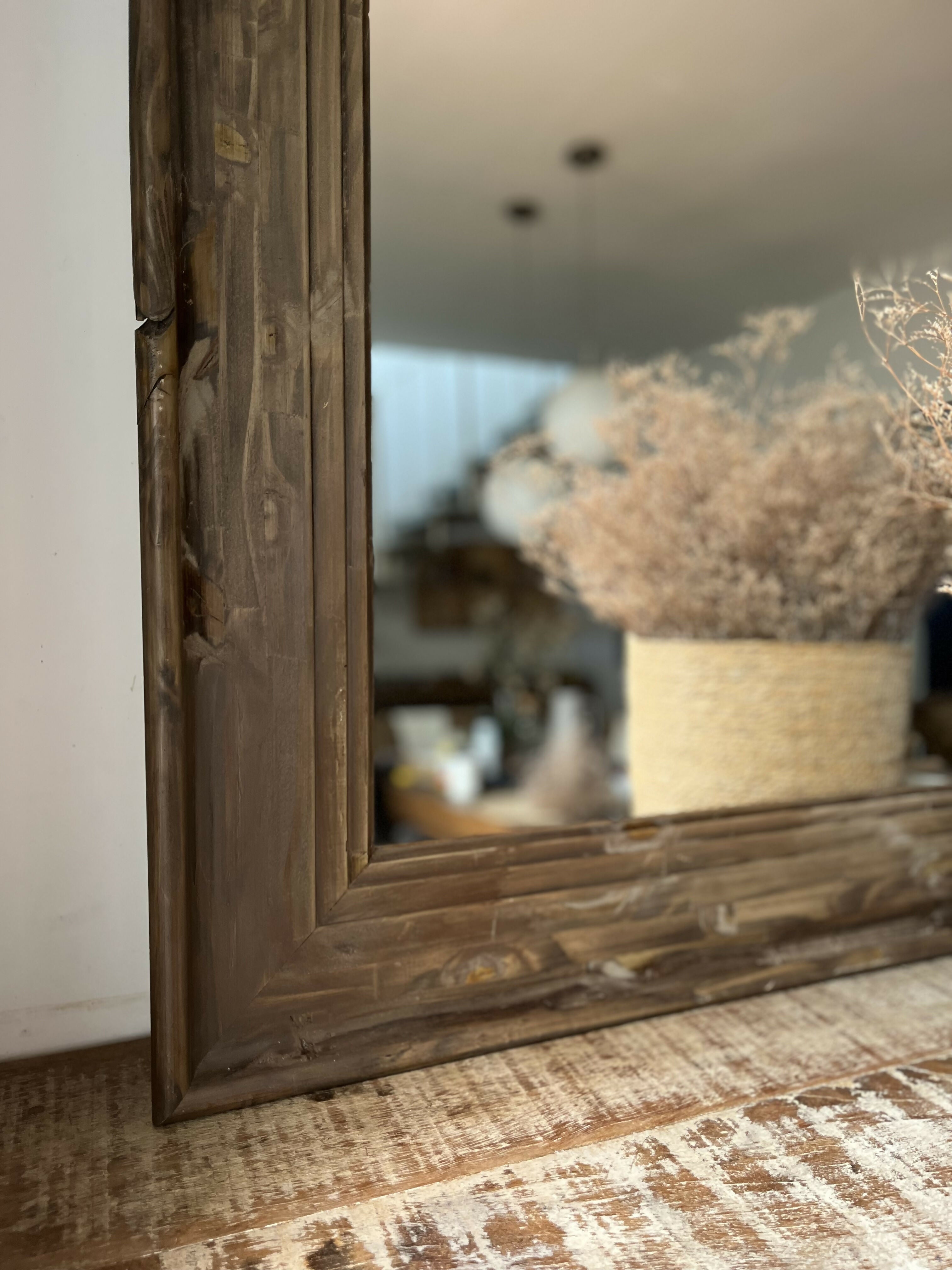 Grande espelho rústico