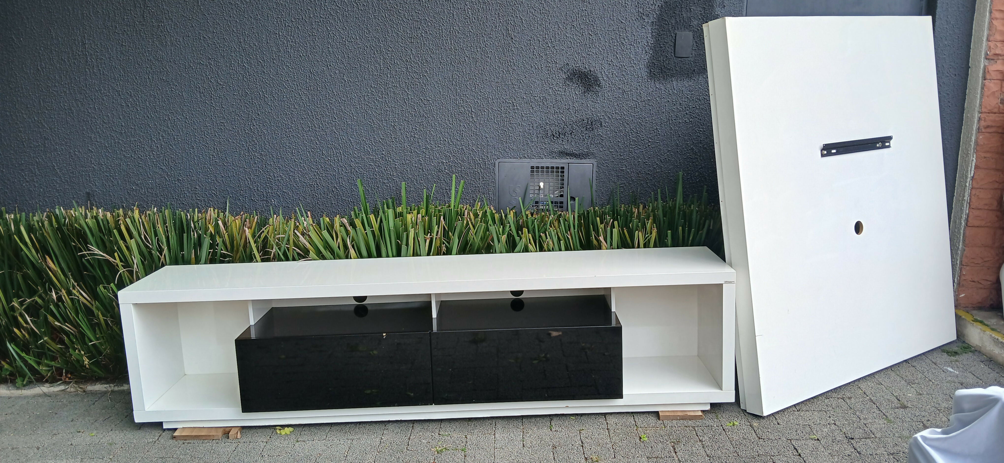 Rack e Painel Laqueados