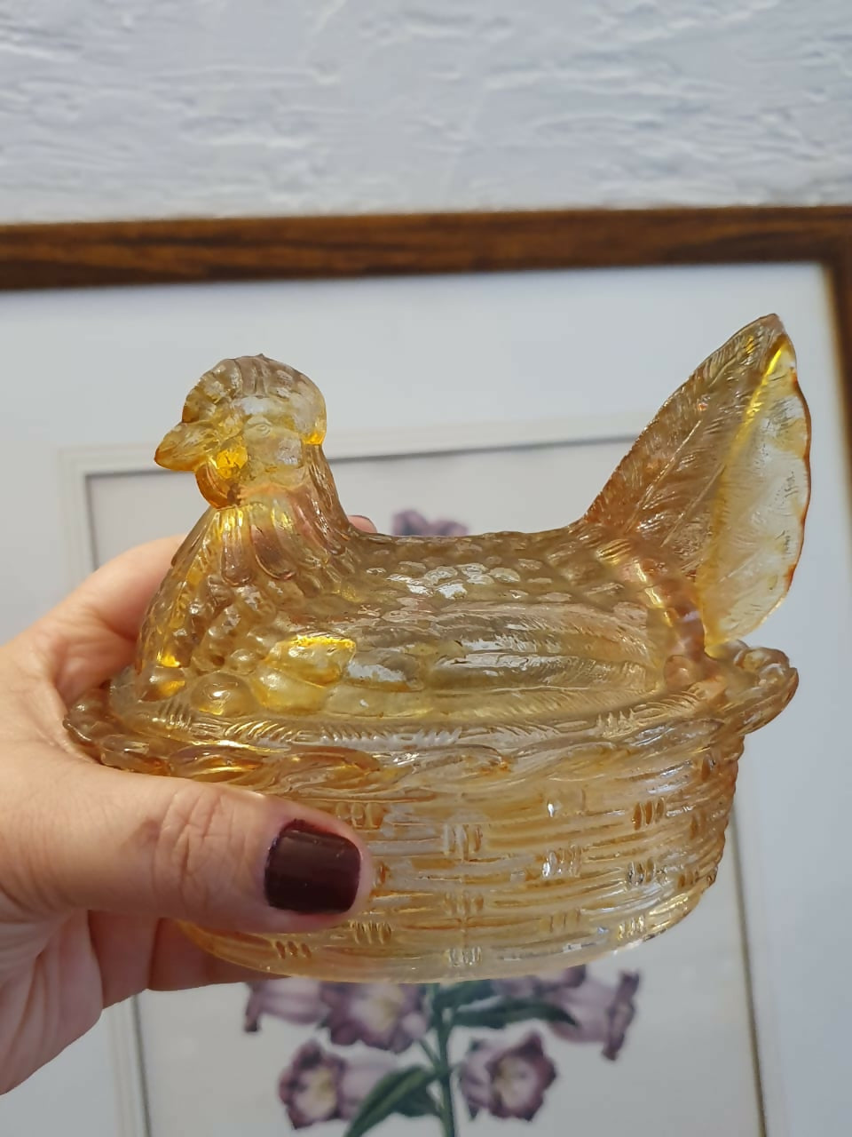 Mantegueiras, anos 50, em formato de galinhas confeccionadas em vidrão. Um clássico.