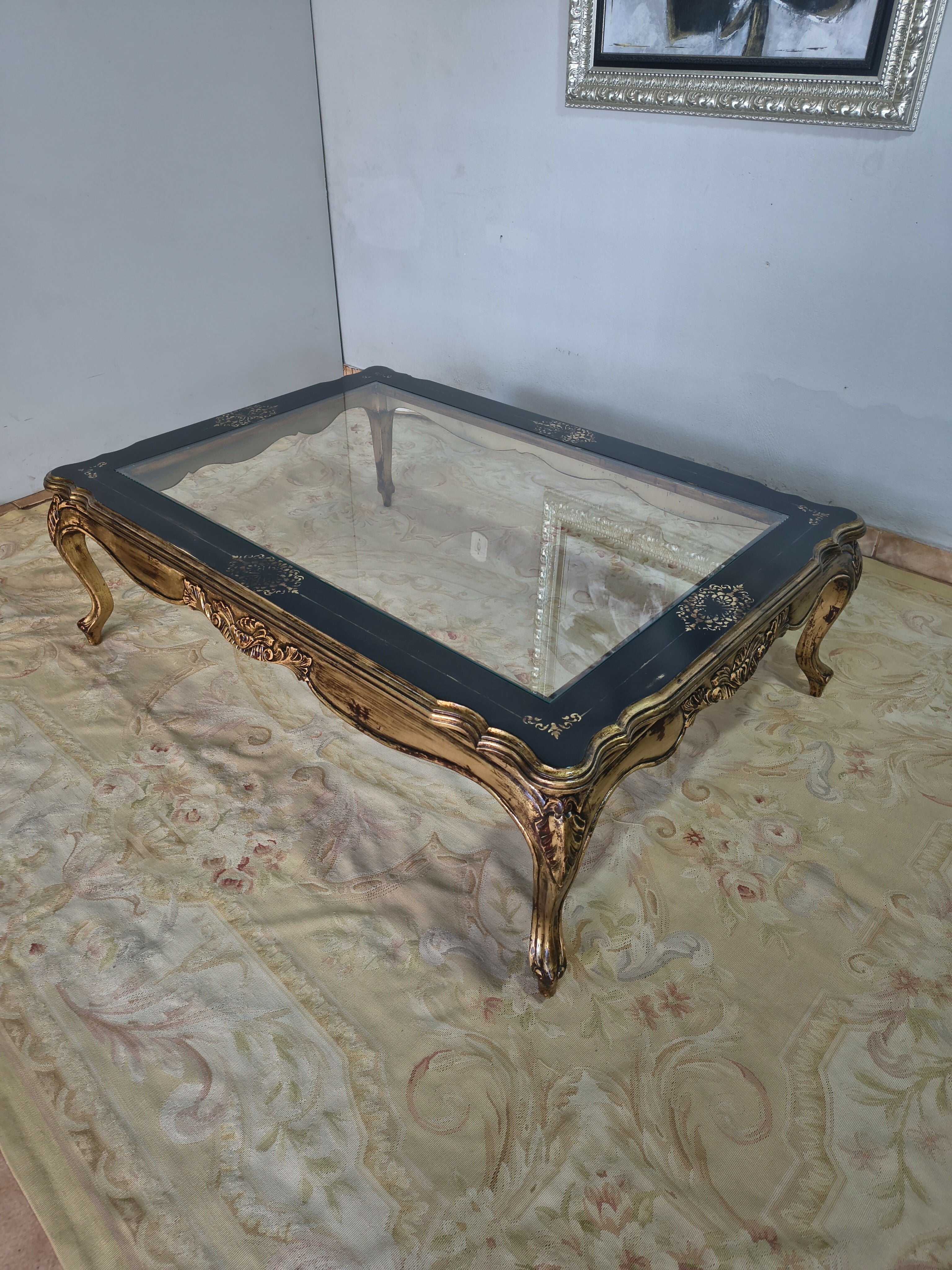 Mesa de Centro em madeira, folhas a ouro e vidro