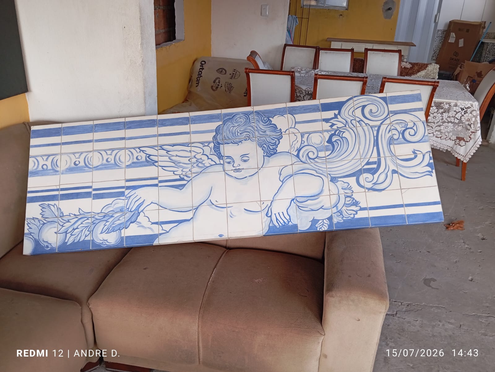 Quadro retangular com Anjo em Azul pintado simulando azulejos
