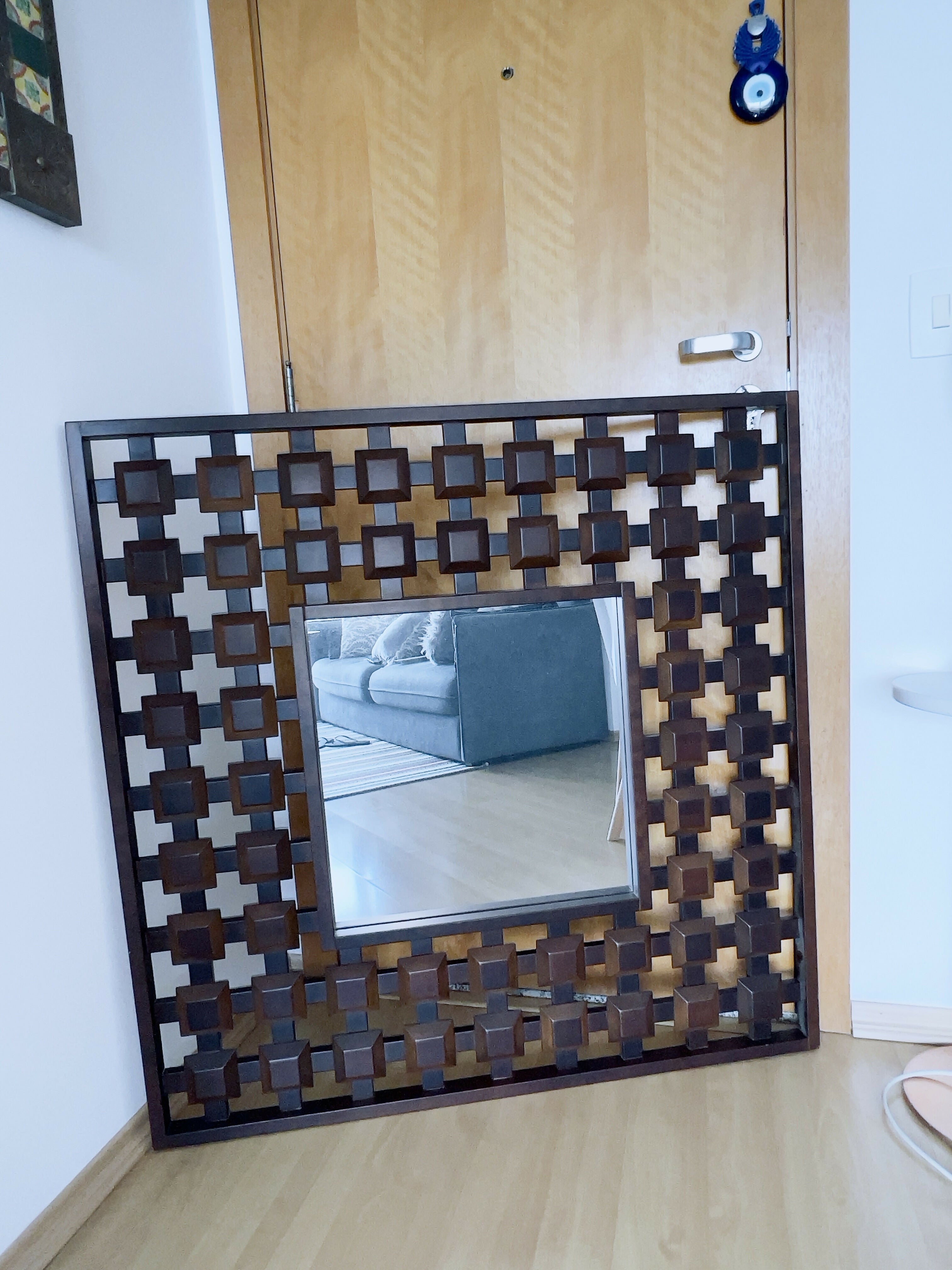 Espelho em madeira mogno lindíssimo 1m X 1m