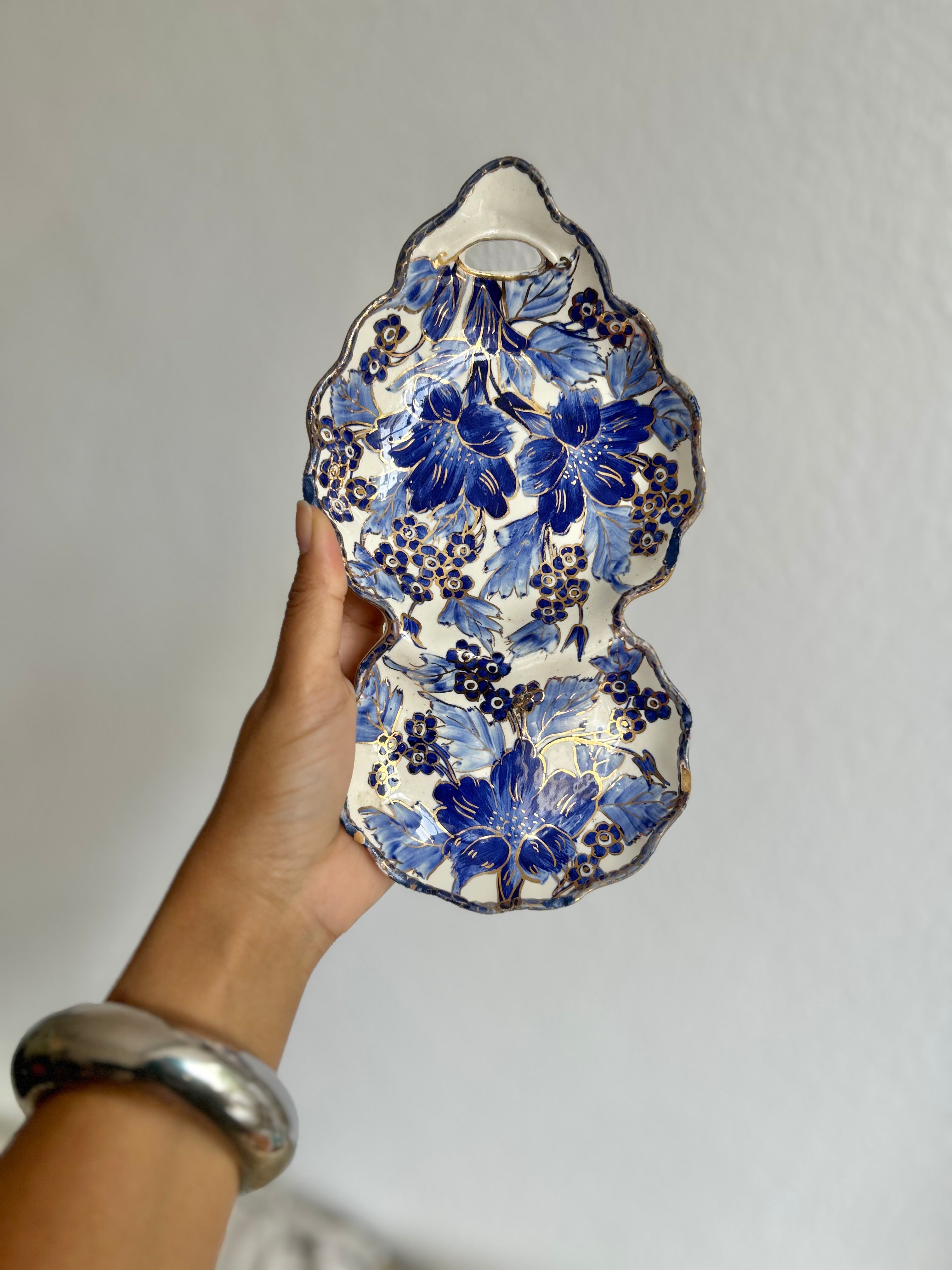 Petisqueira Dupla com Alça em Cerâmica Weiss. com estampa floral em azul cobalto 