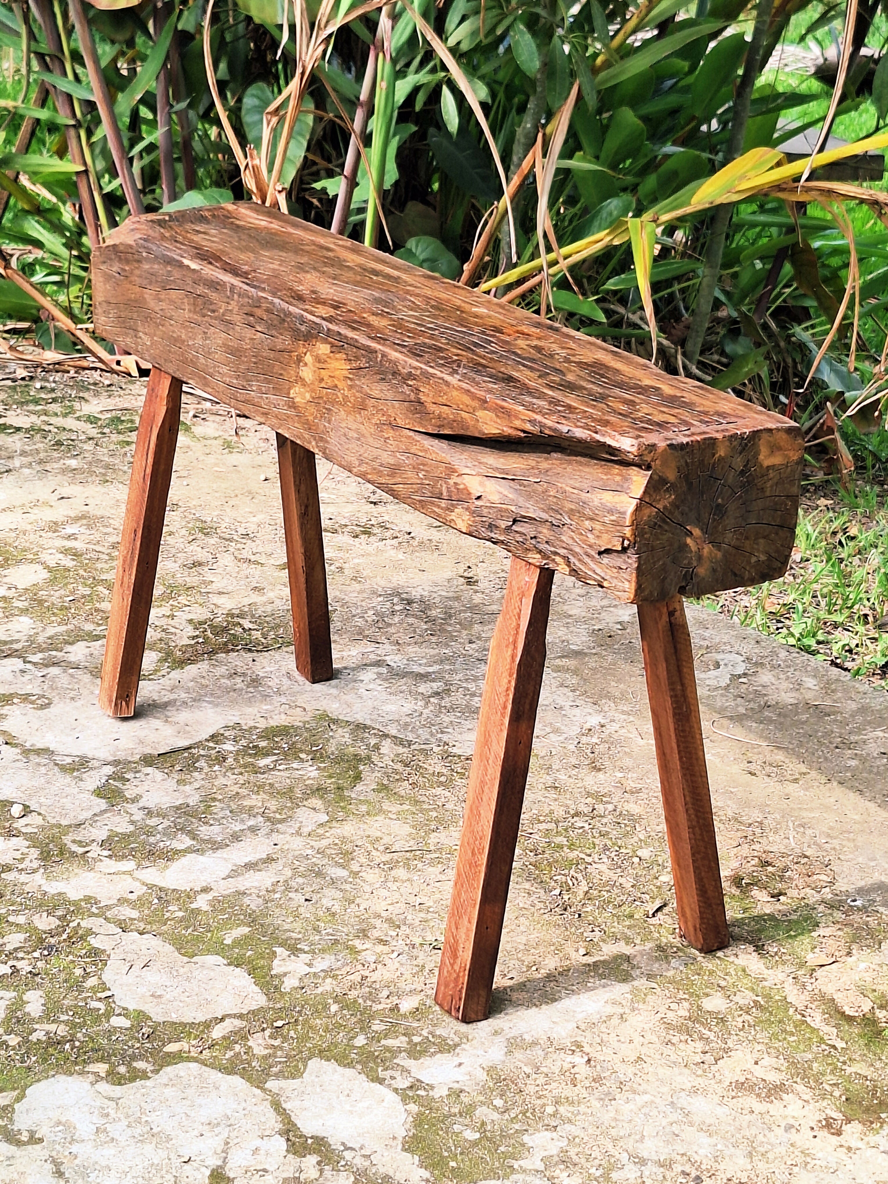 Banco de Dormente Rústico Madeira Maciça Garimpo Mineiro