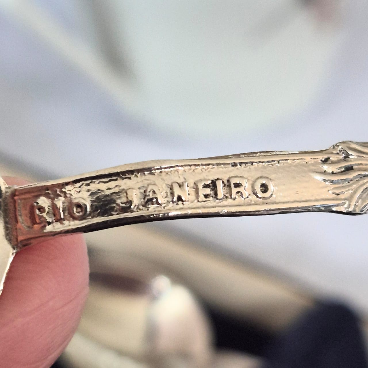 Conjunto de colheres para café, 7 peças (6 para café,  1 para açúcar) em metal espessurado à prata 99.