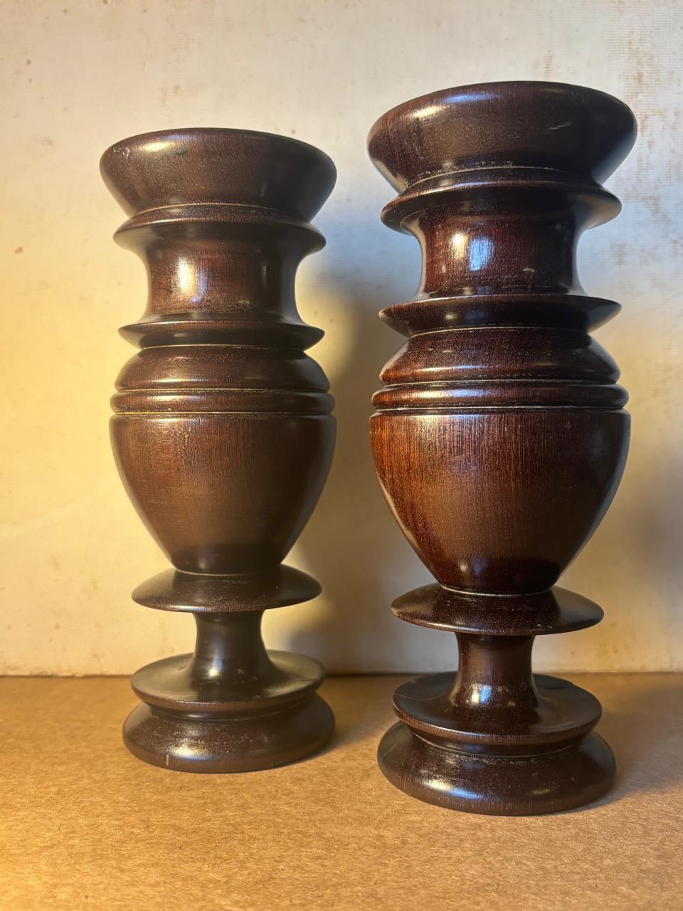 Par de vasos torneados em jacarandá maciço (DMCPS_092)