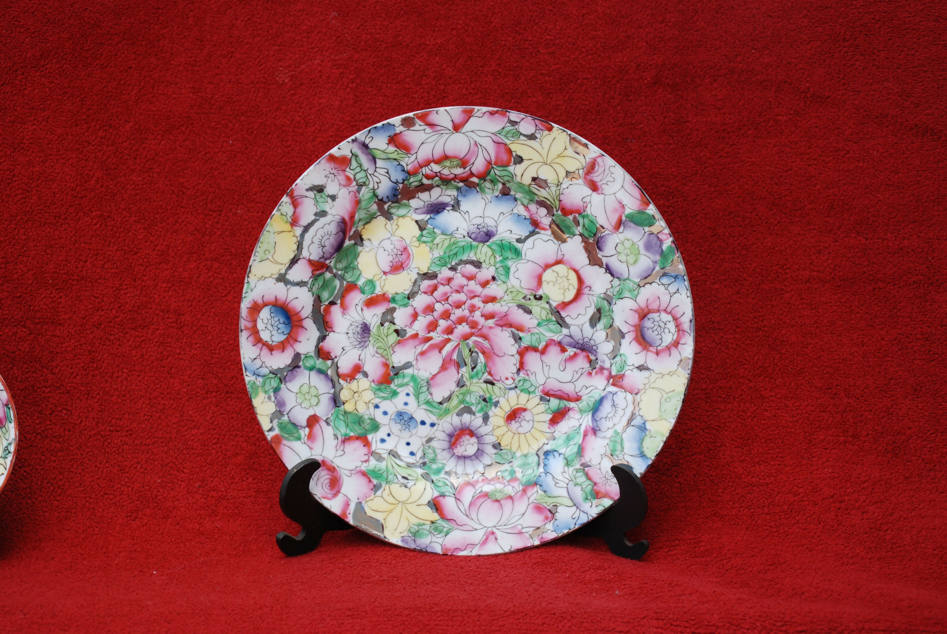 prato decorativo floral anos 40 , 20 cm , outro pequeno 10 cm