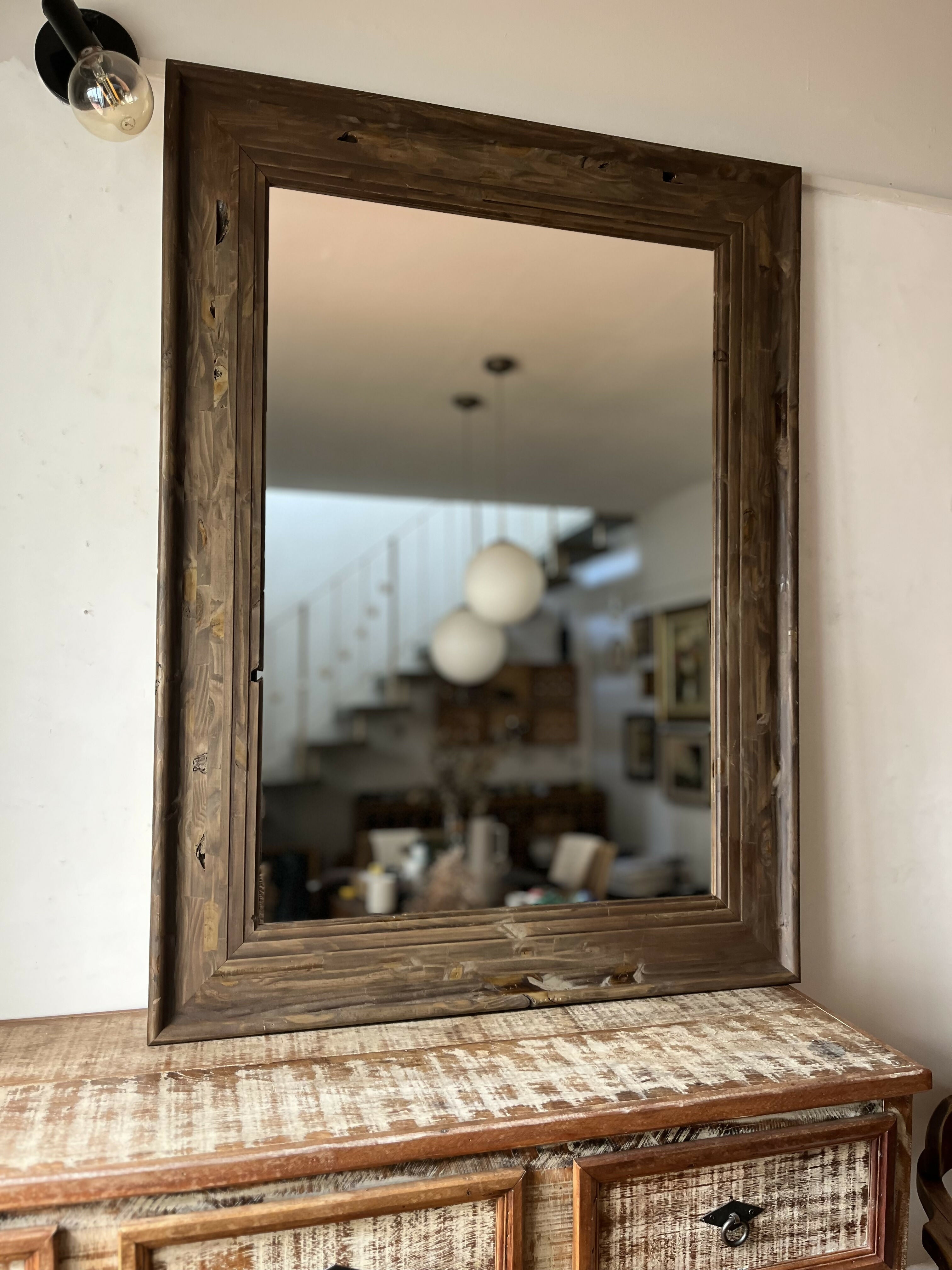 Grande espelho rústico