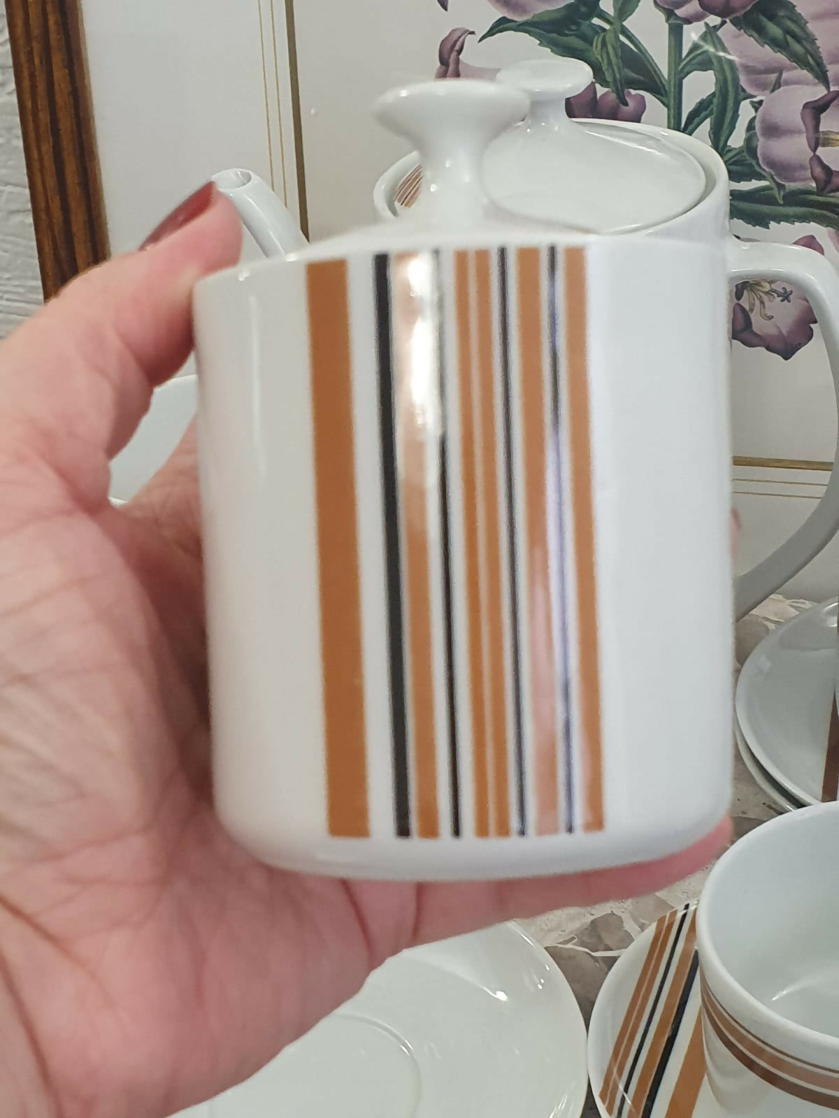 Conjunto para chá vintage em porcelana Pozzani, 8 peças. Lindo! Ótimo estado!
