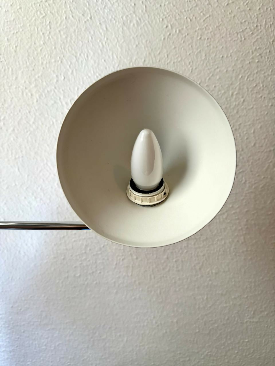 Luminária de Mesa modernista cromada anos 80