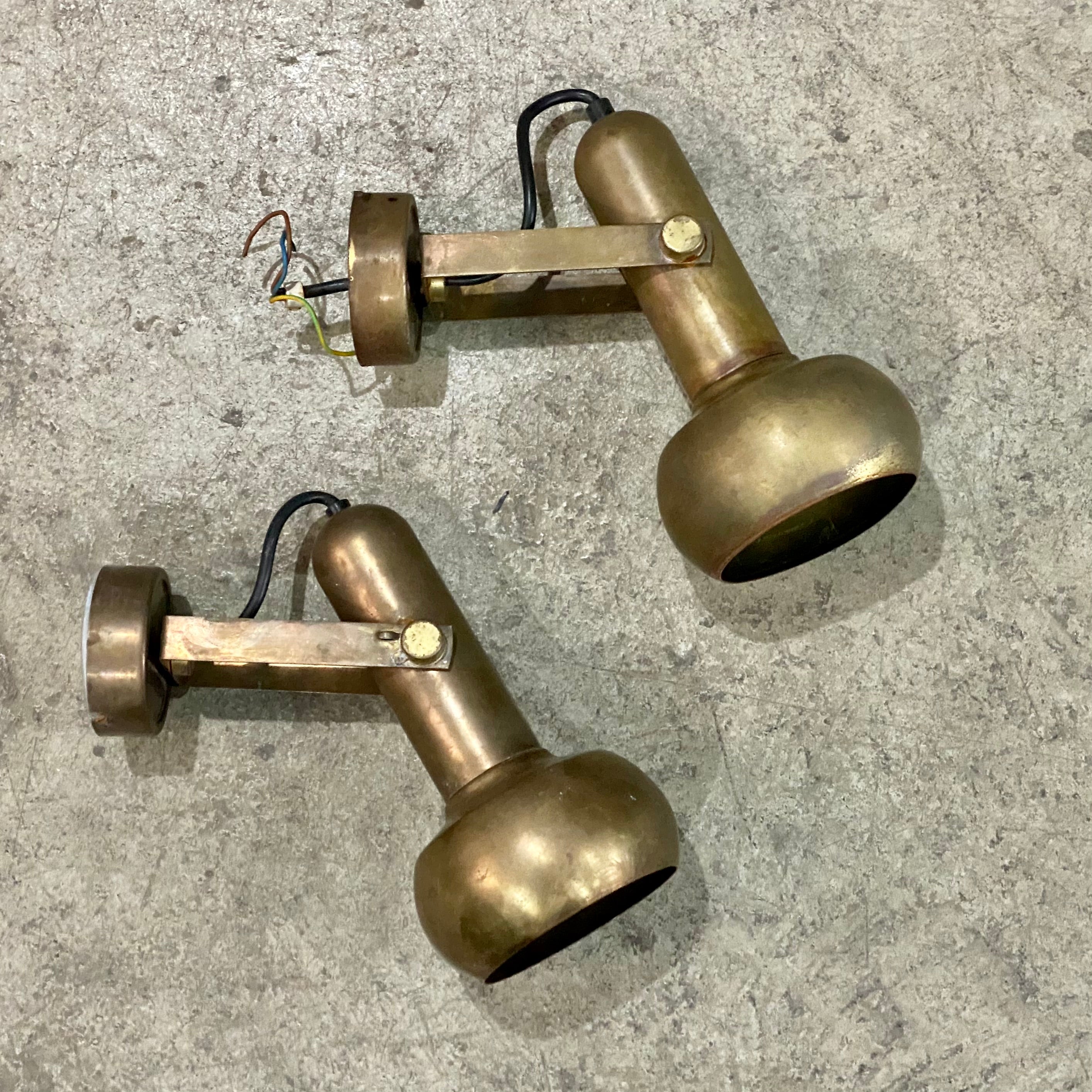 Par de Luminárias arandelas 70s em latão dourado 
