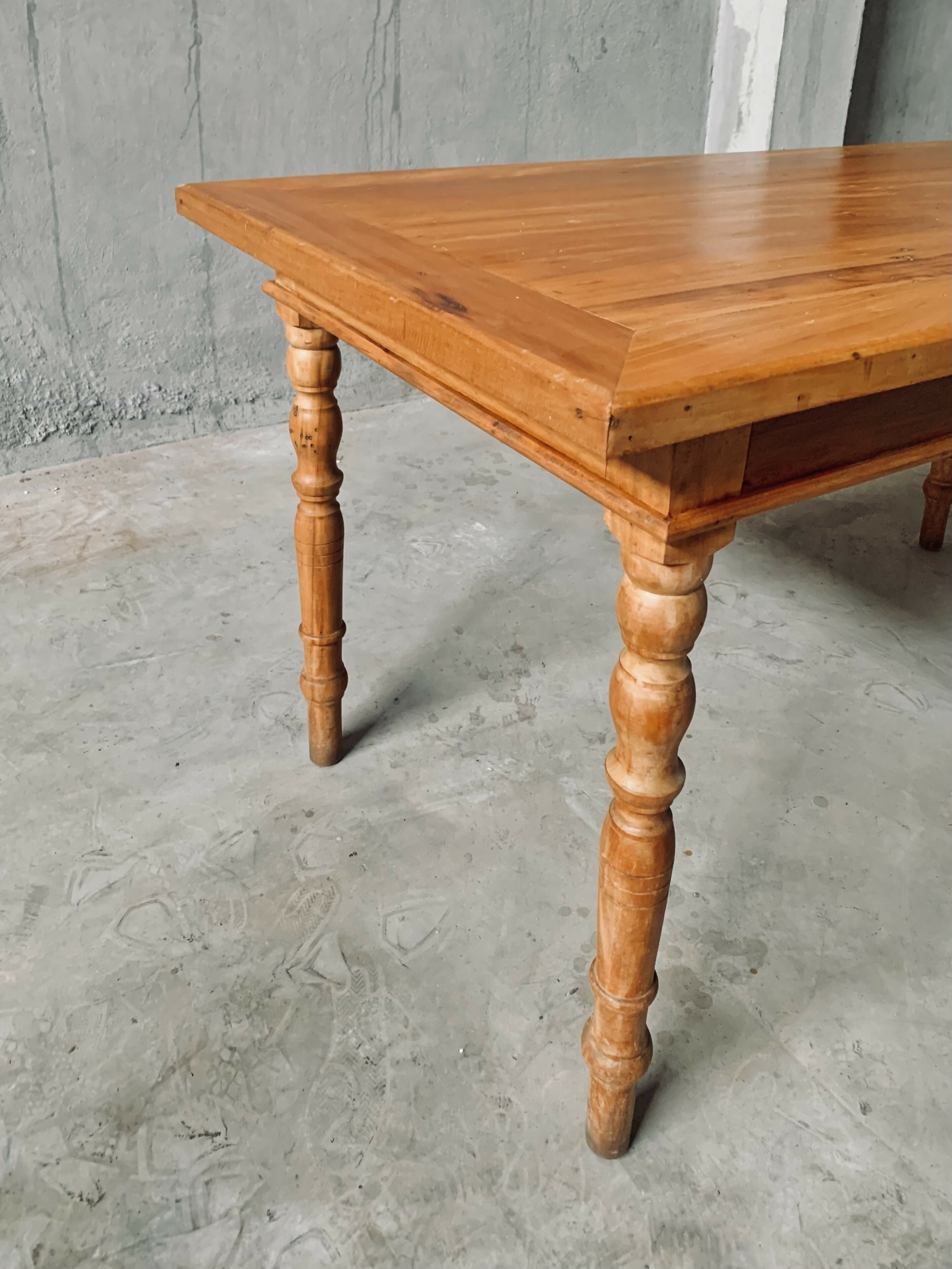 Mesa estilo rústico