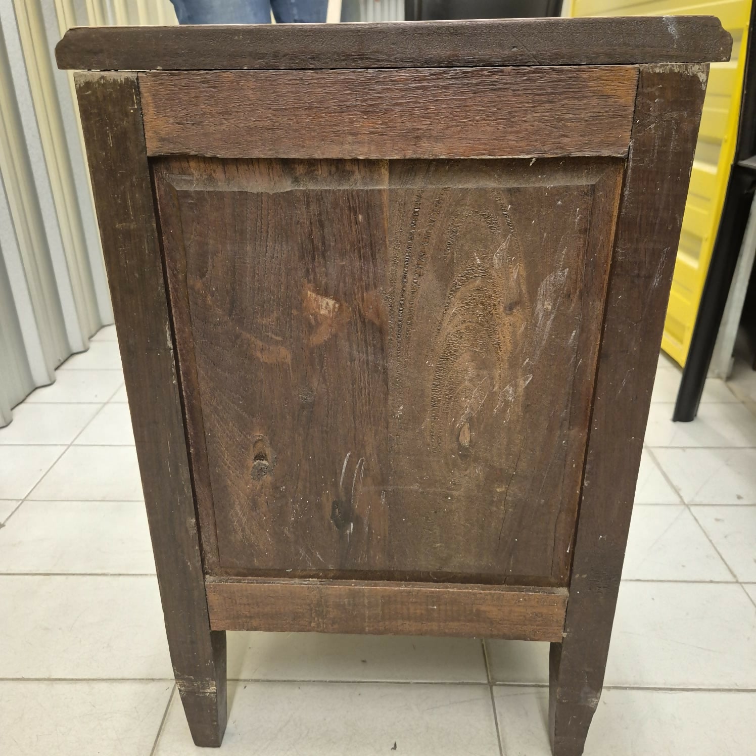Mesinha decorativa com Marchetaria