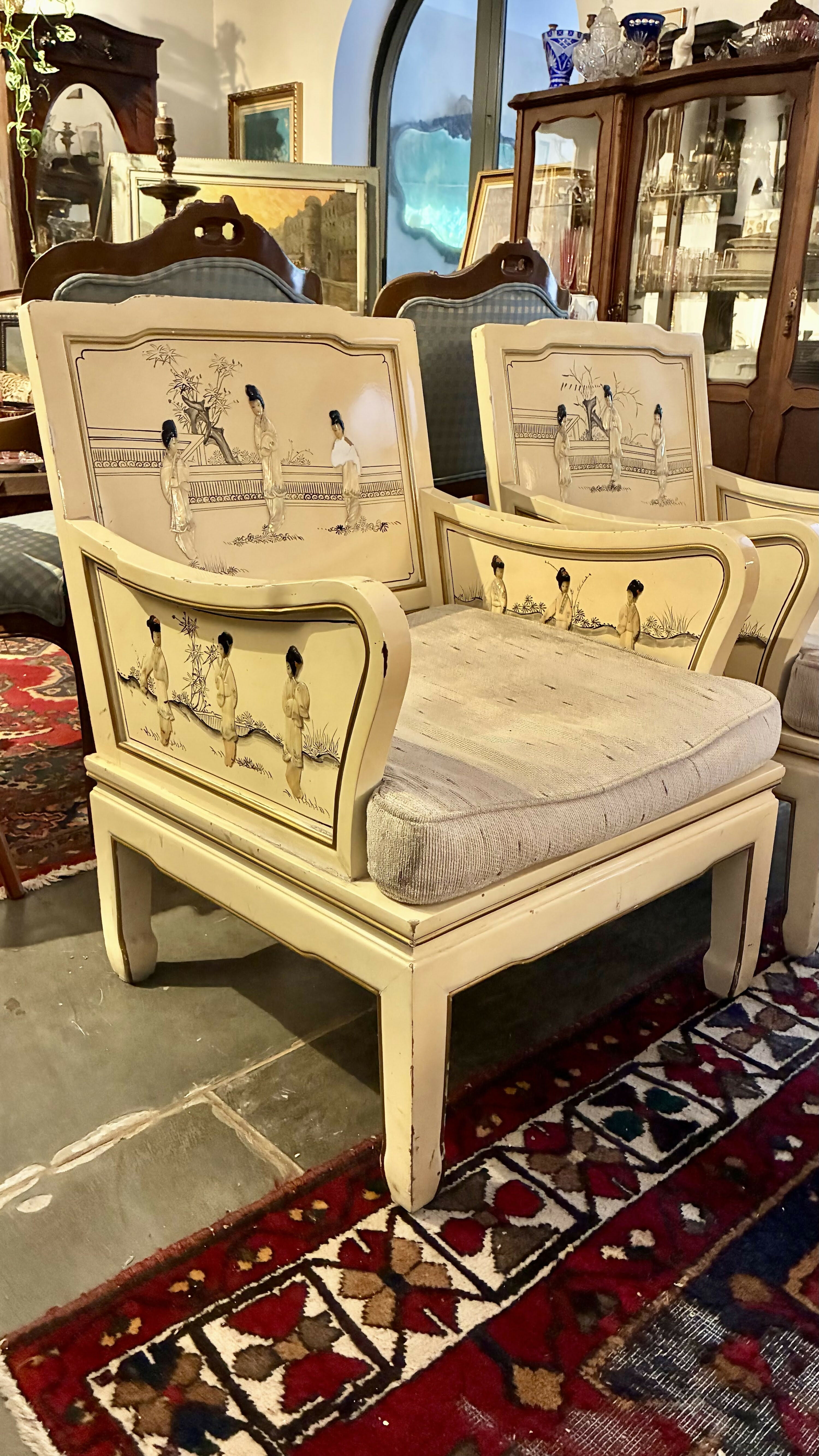 Par de Poltronas Chinoiserie Laqueadas