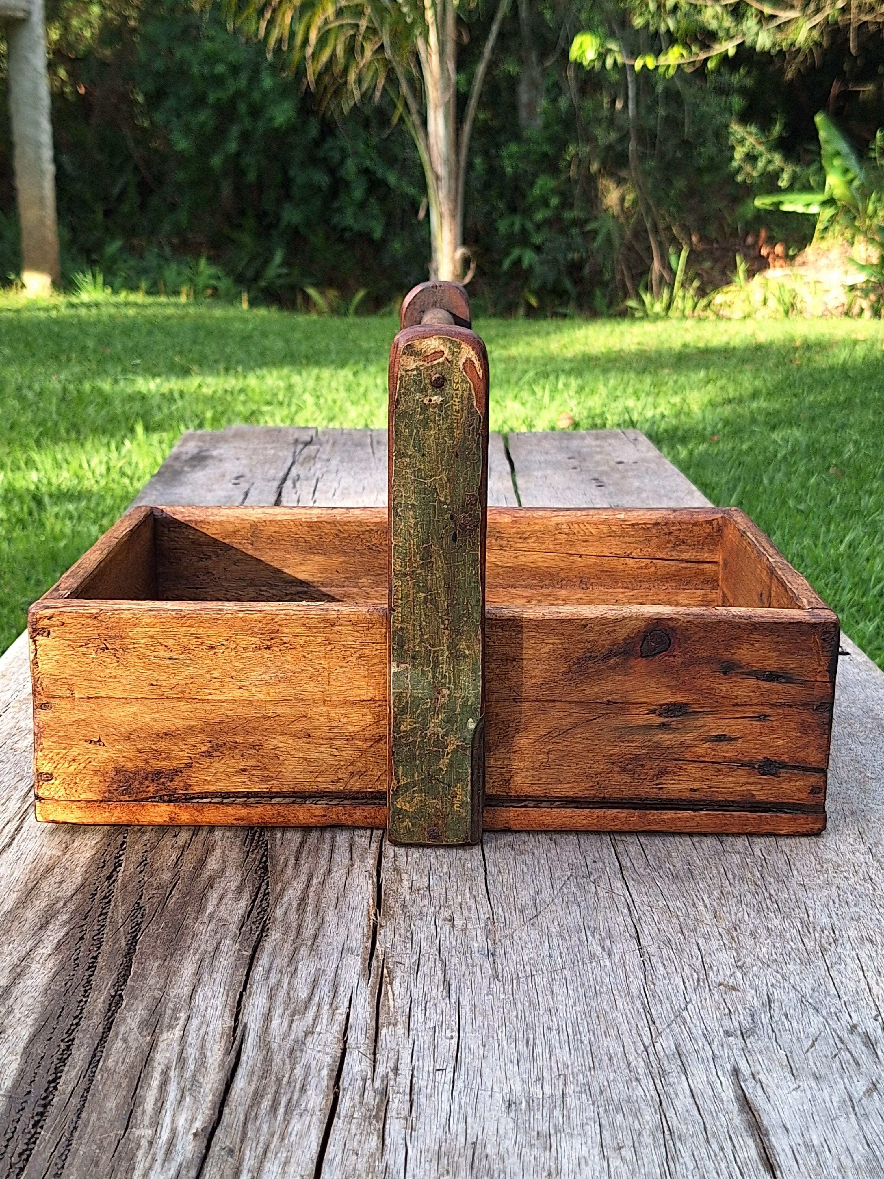 Caixa De Ferramenta Antiga Madeira Maciça Garimpo Mineiro