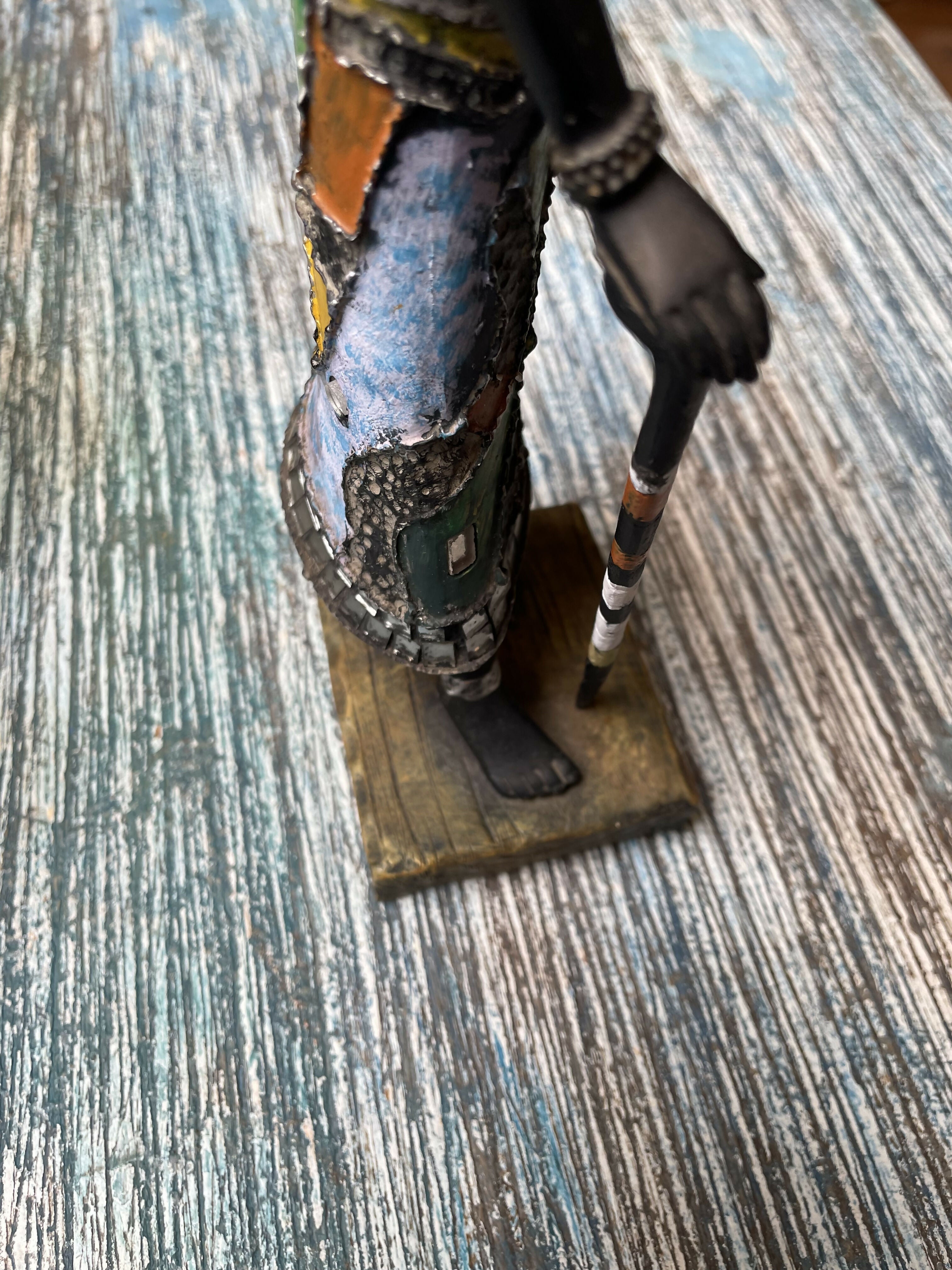 Estatueta de mulher africana