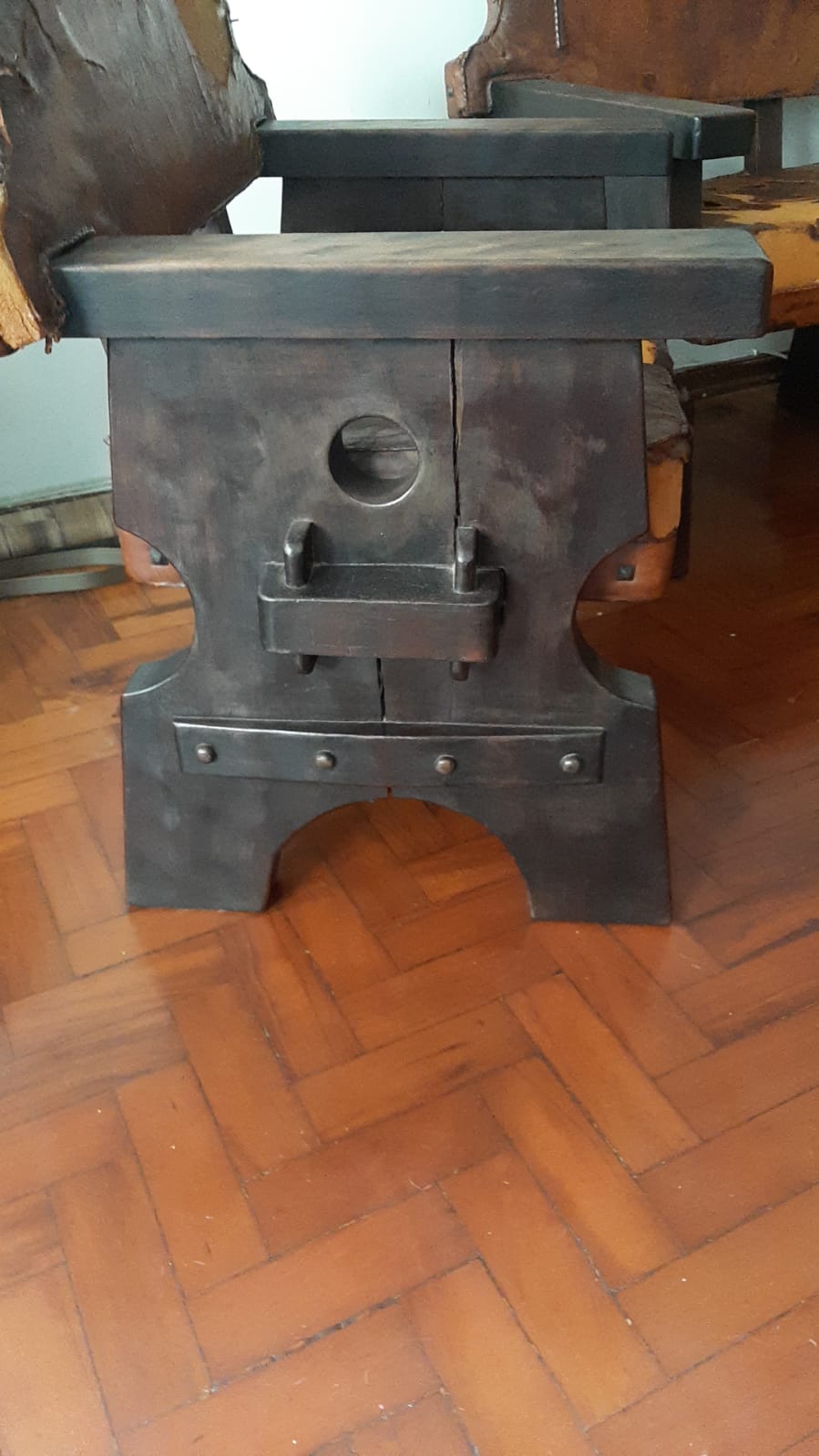Par de Poltronas Rústicas em Madeira Maciça (Ideal para Reforma / Restauro)