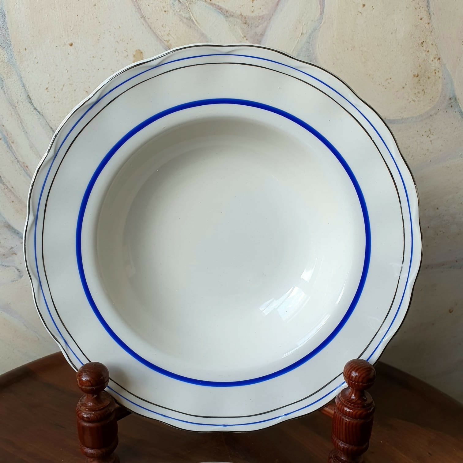 Conjunto de 23 peças, pratos rasos e fundos, em faiança inglesa Art Decó, anos 30, Grindley Creampetal