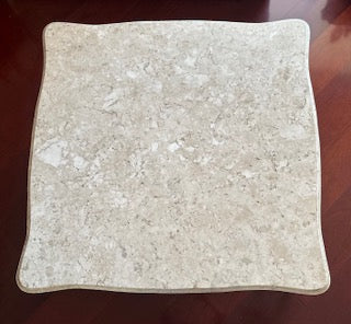 Mesa de centro retangular vintage em madeira nobre e tampo mármore, perfeita!