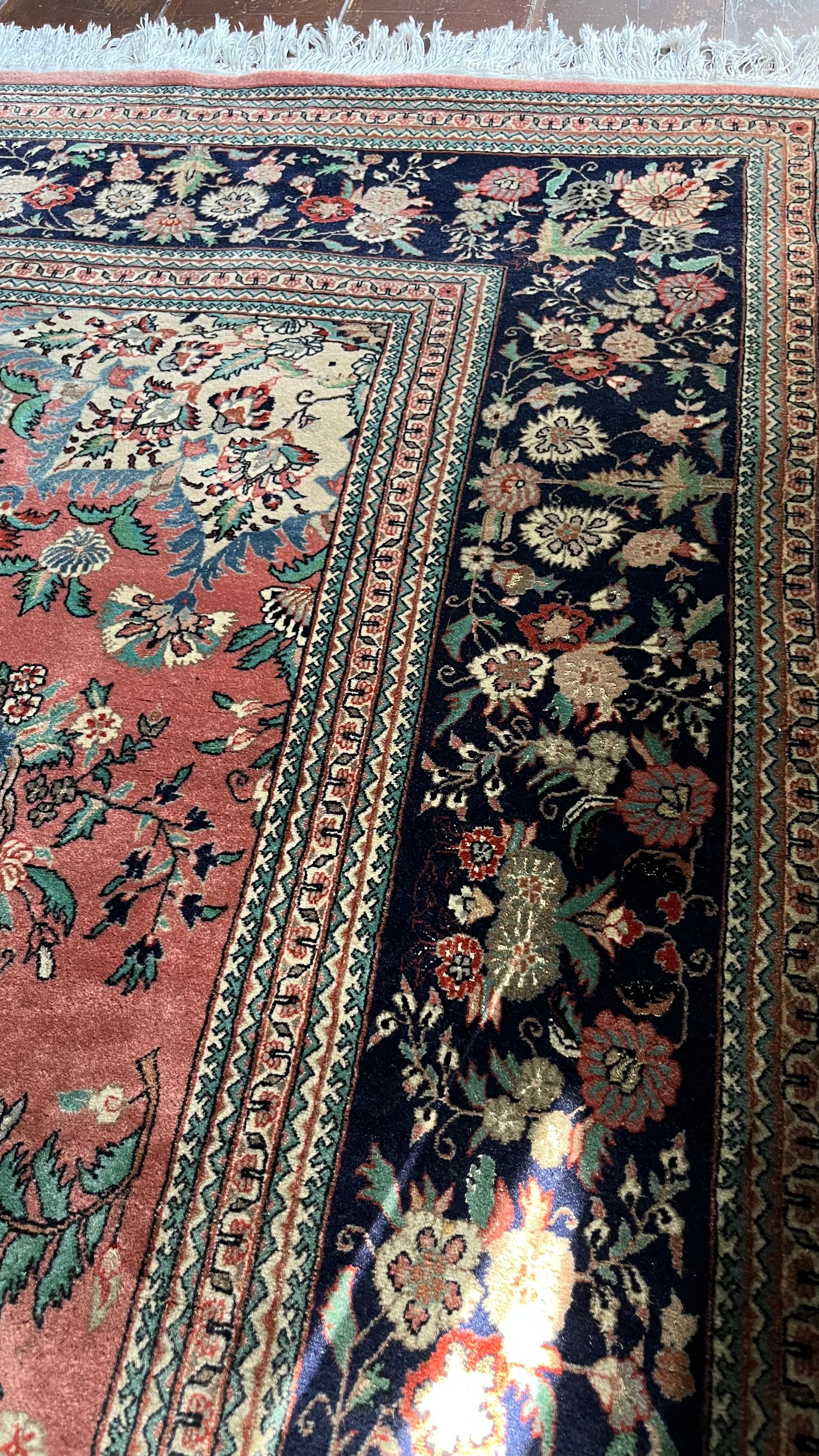 Tapete Persa Kashan 2,52 x 2,65 de coloração rosa antigo e azul