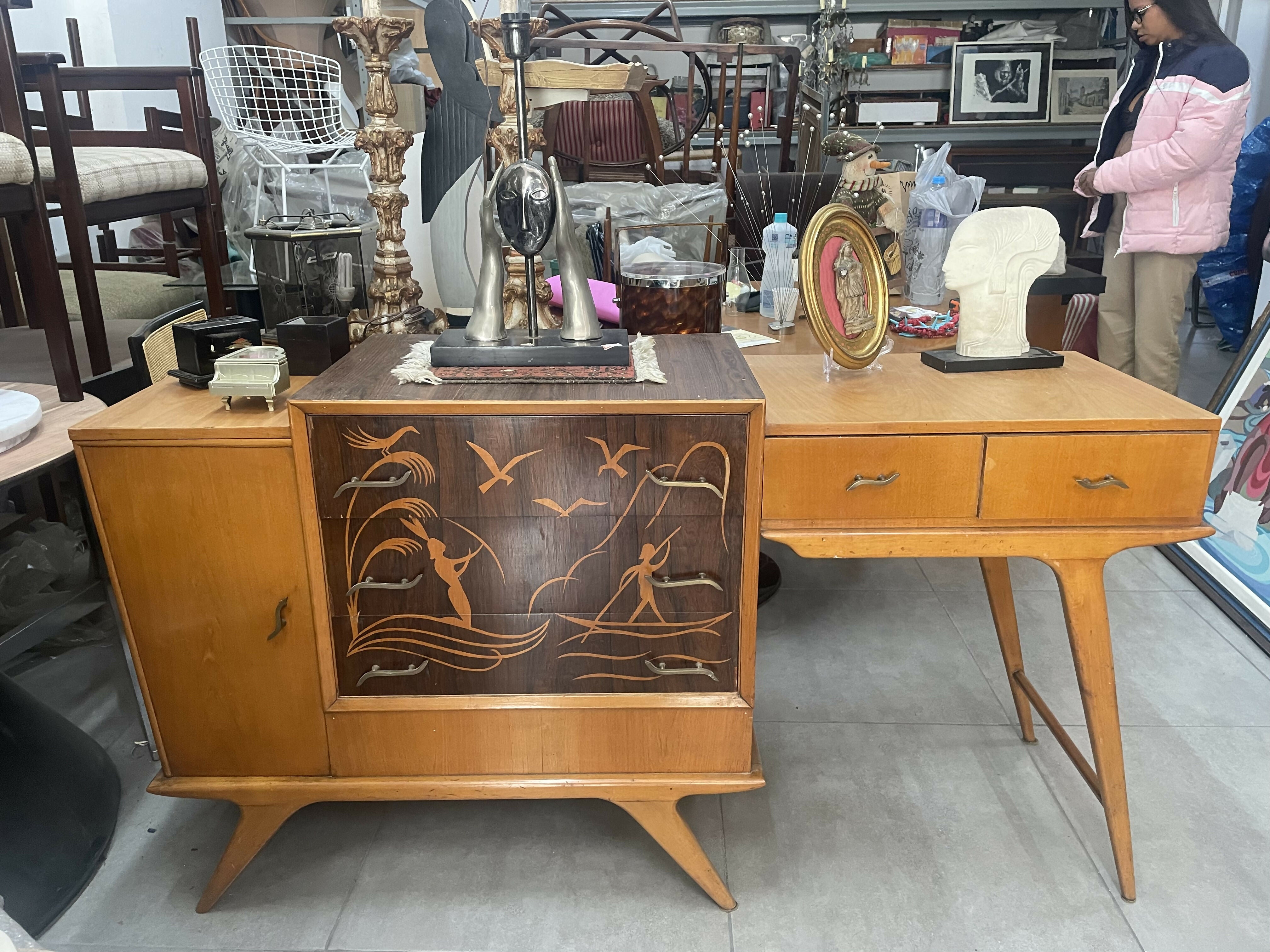 Penteadeira vintage em madeira maciça