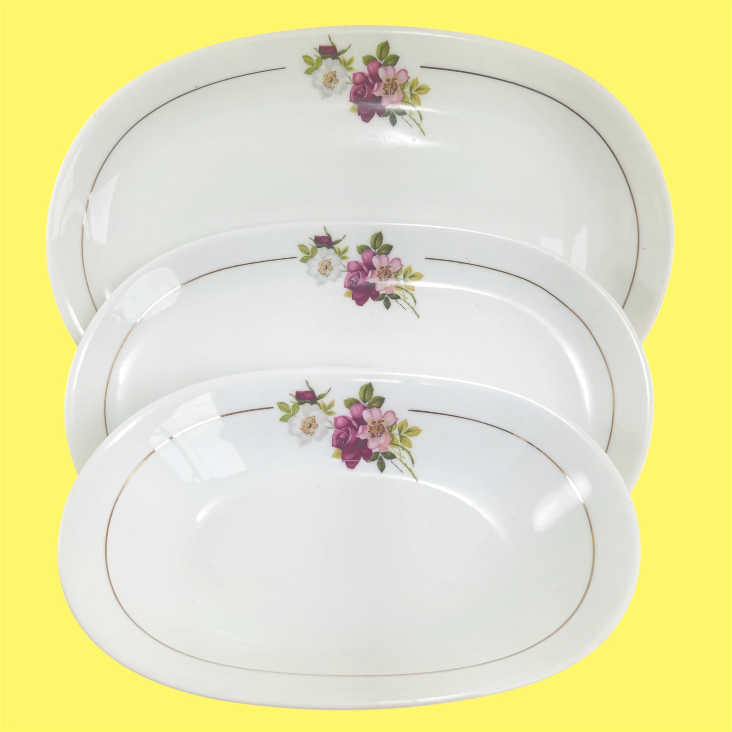 Jogo de jantar Porcelana Renner com motivos florais 