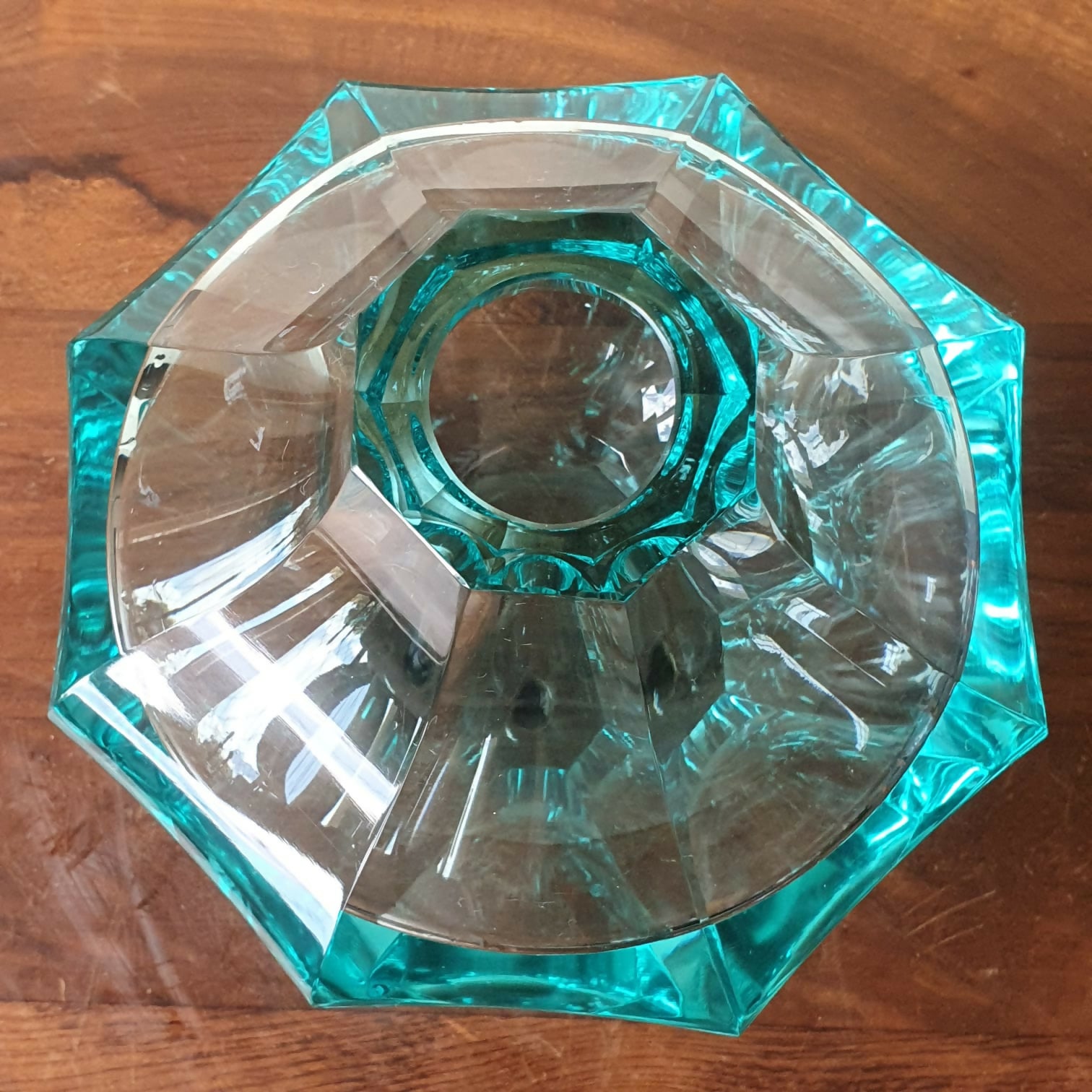 Vaso solifleur em cristal pesado verde água.