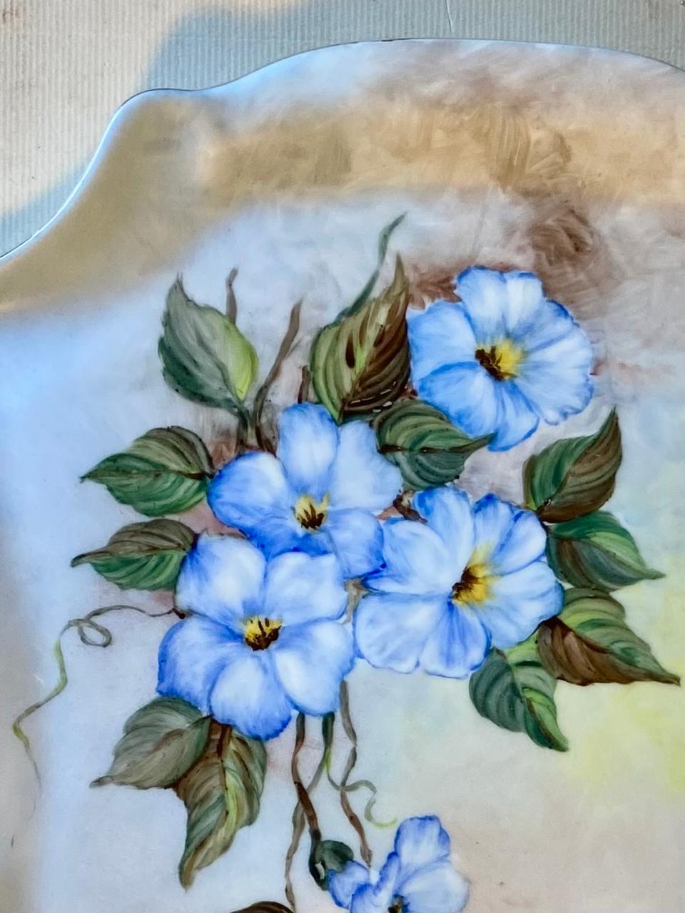 Travessa em porcelana Real com pintura manual em policromia (DMCPS_316)
