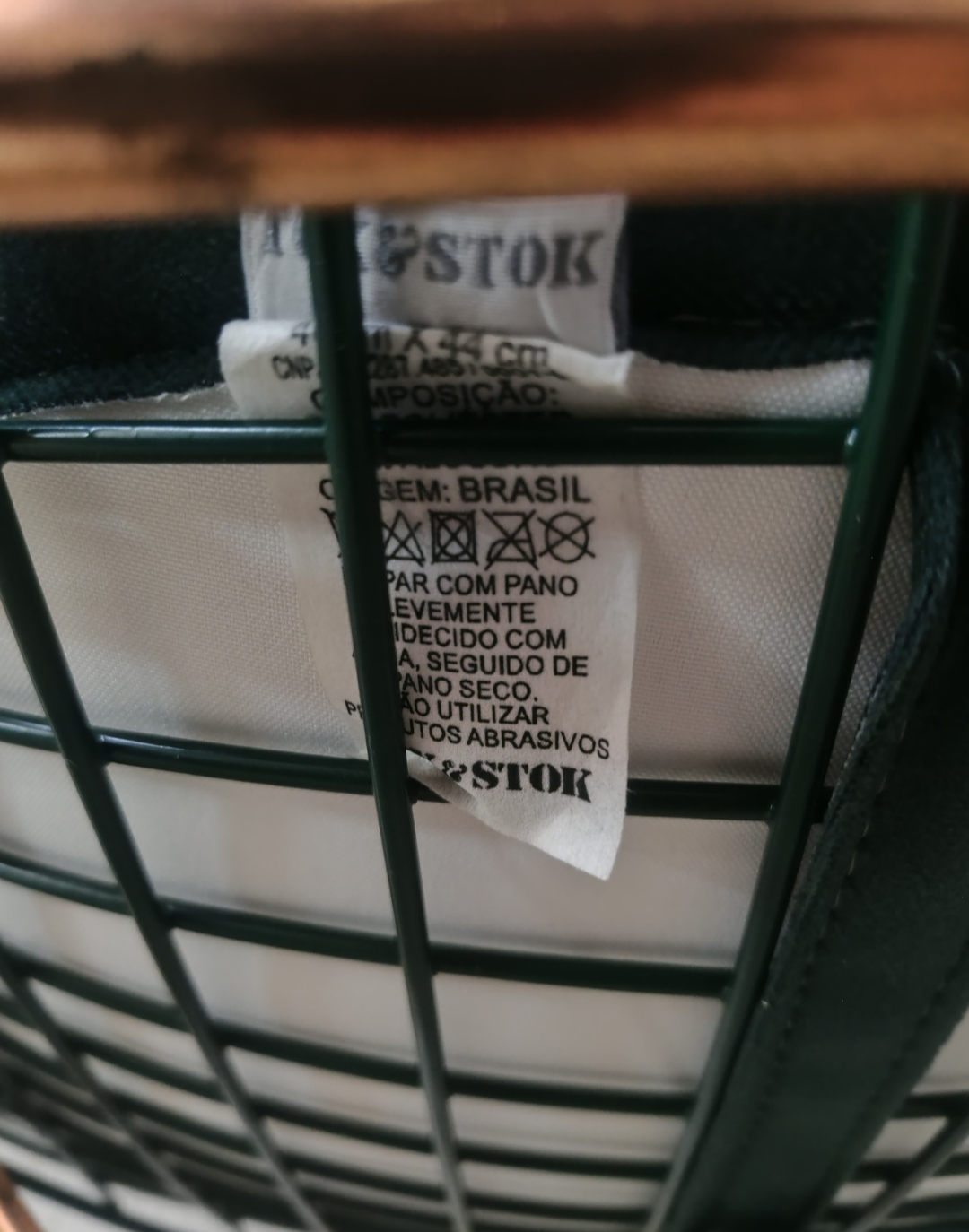 Par de Cadeiras Bertoias Cromadas Tok Stok Armadas
