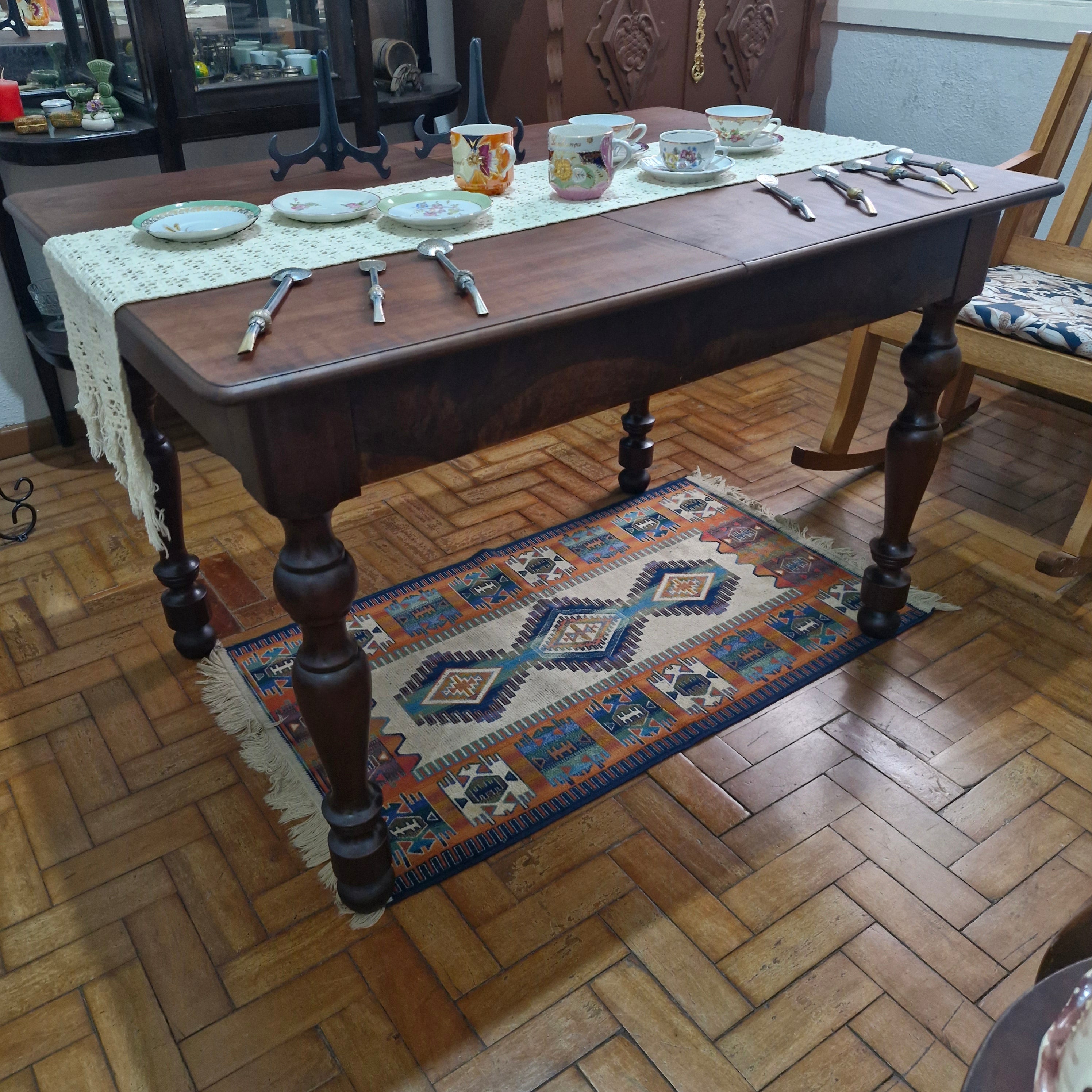 Mesa de Jantar Retangular estilo Império em Imbuia - extensível 