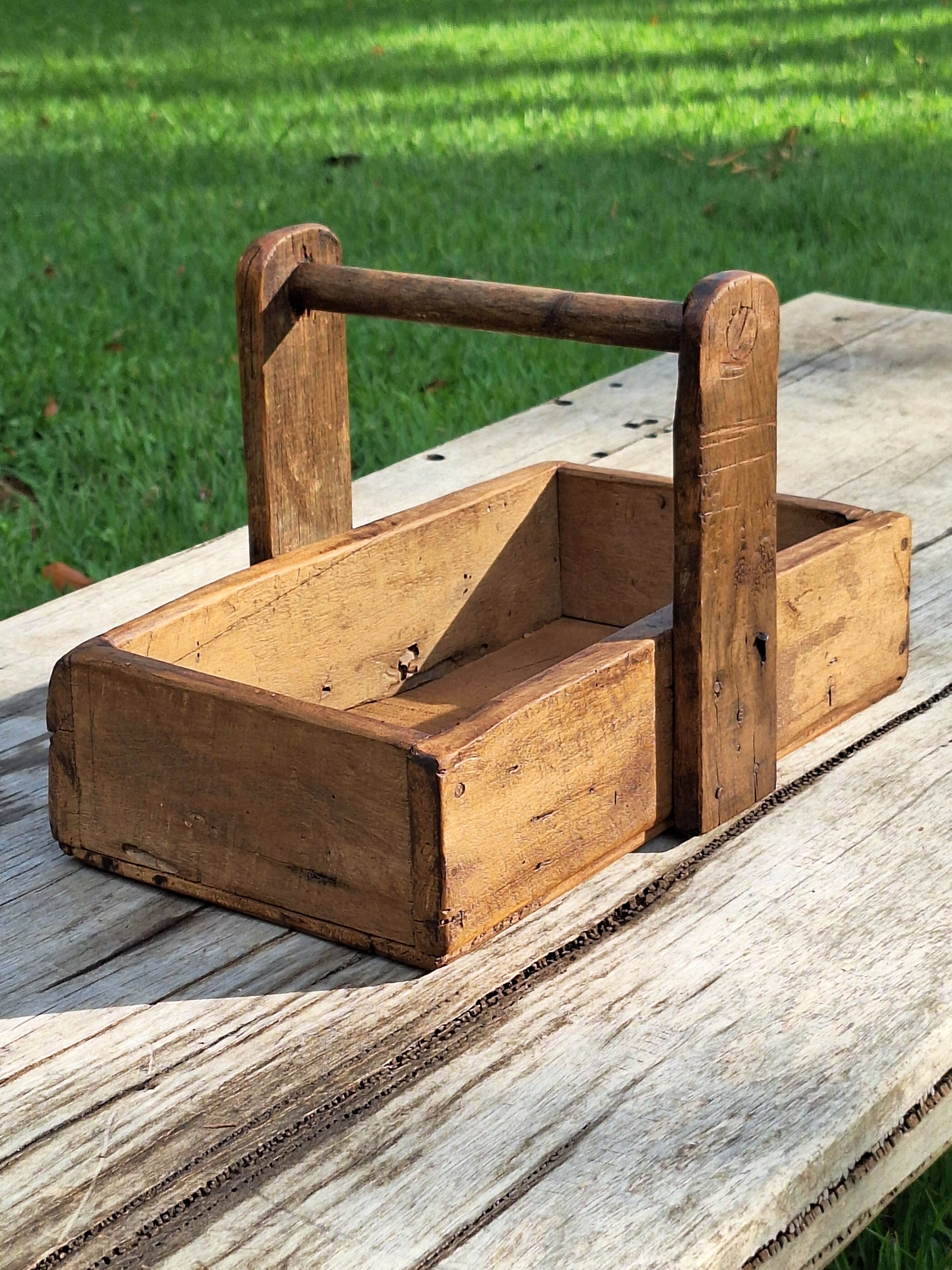 Caixa De Ferramenta Antiga Madeira Maciça Garimpo Mineiro