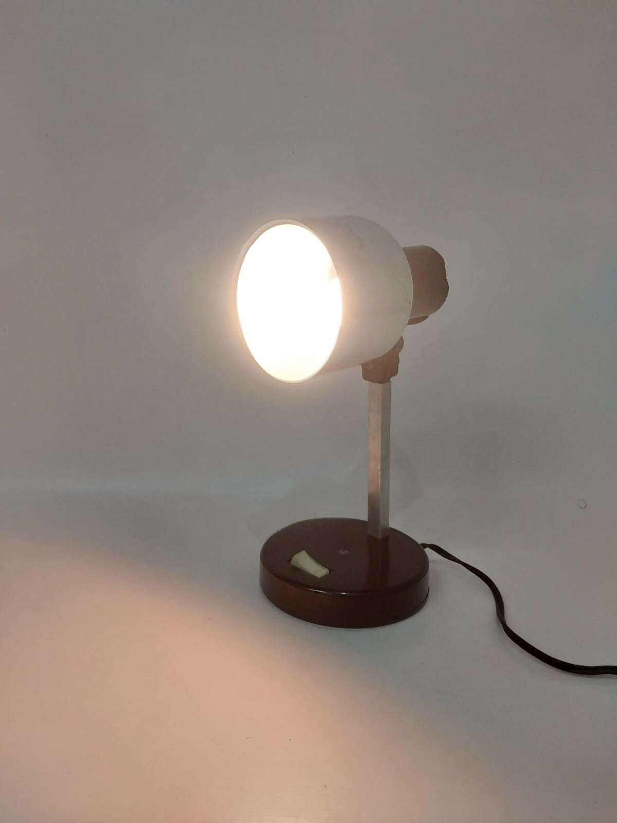 Luminária de Mesa Anos 70 Ilutec