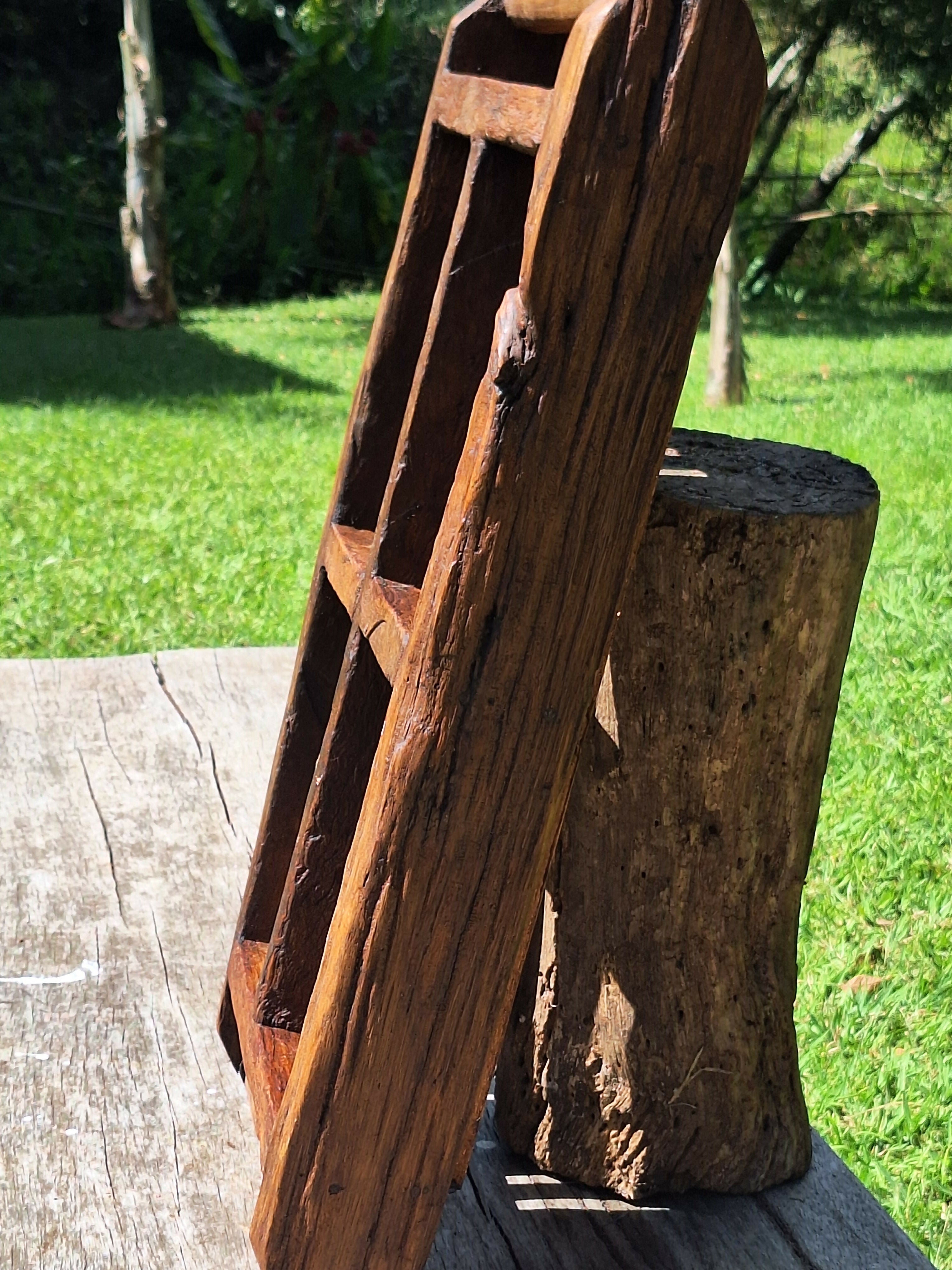 Forma de Tijolo 4 Lugares Madeira Maciça Garimpo Mineiro