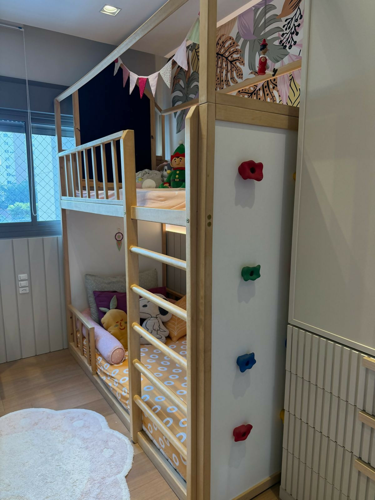 Cama Beliche Aventureiros da Muskinha com Lousa e casinha