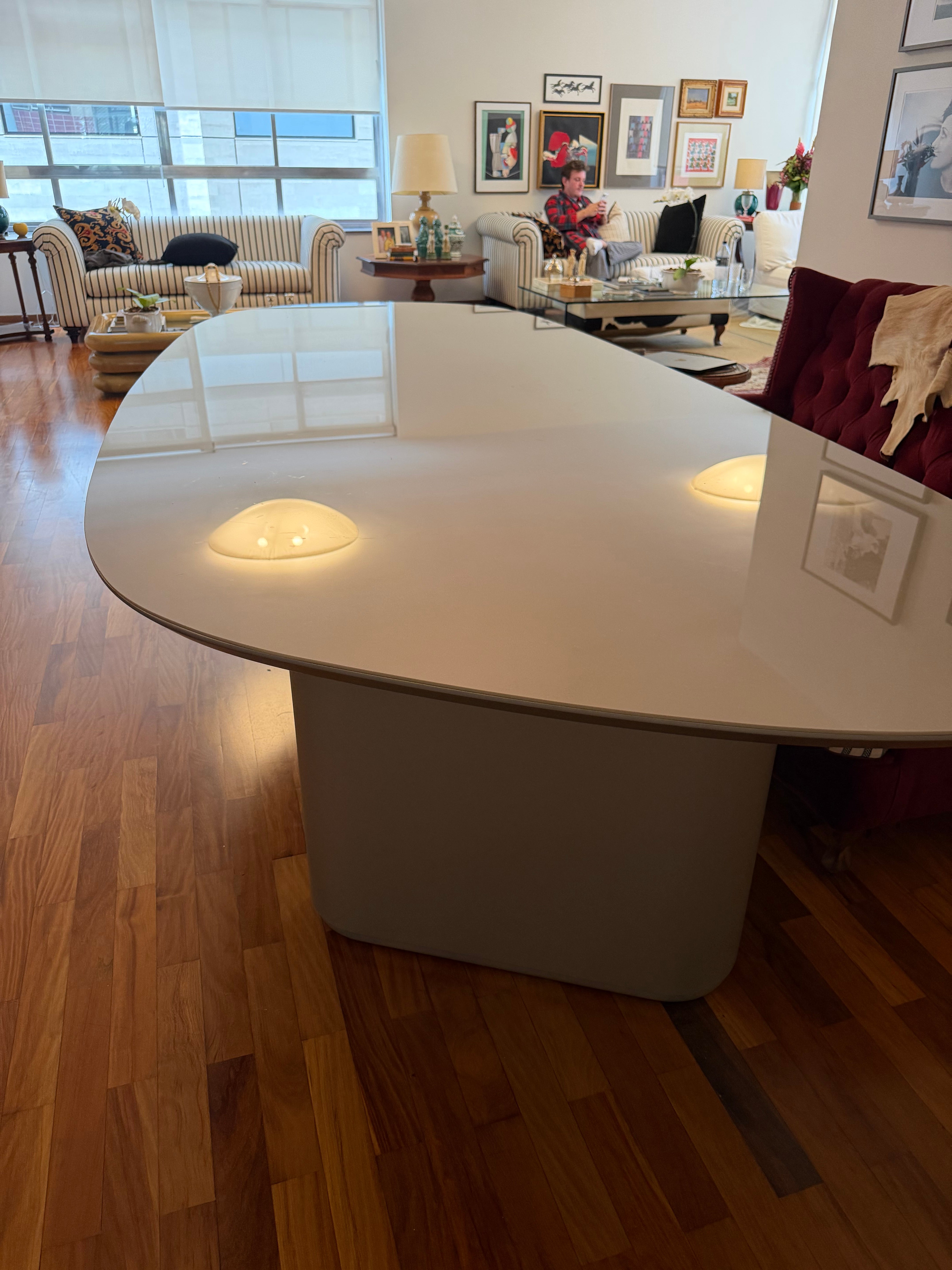 Mesa de jantar orgânica