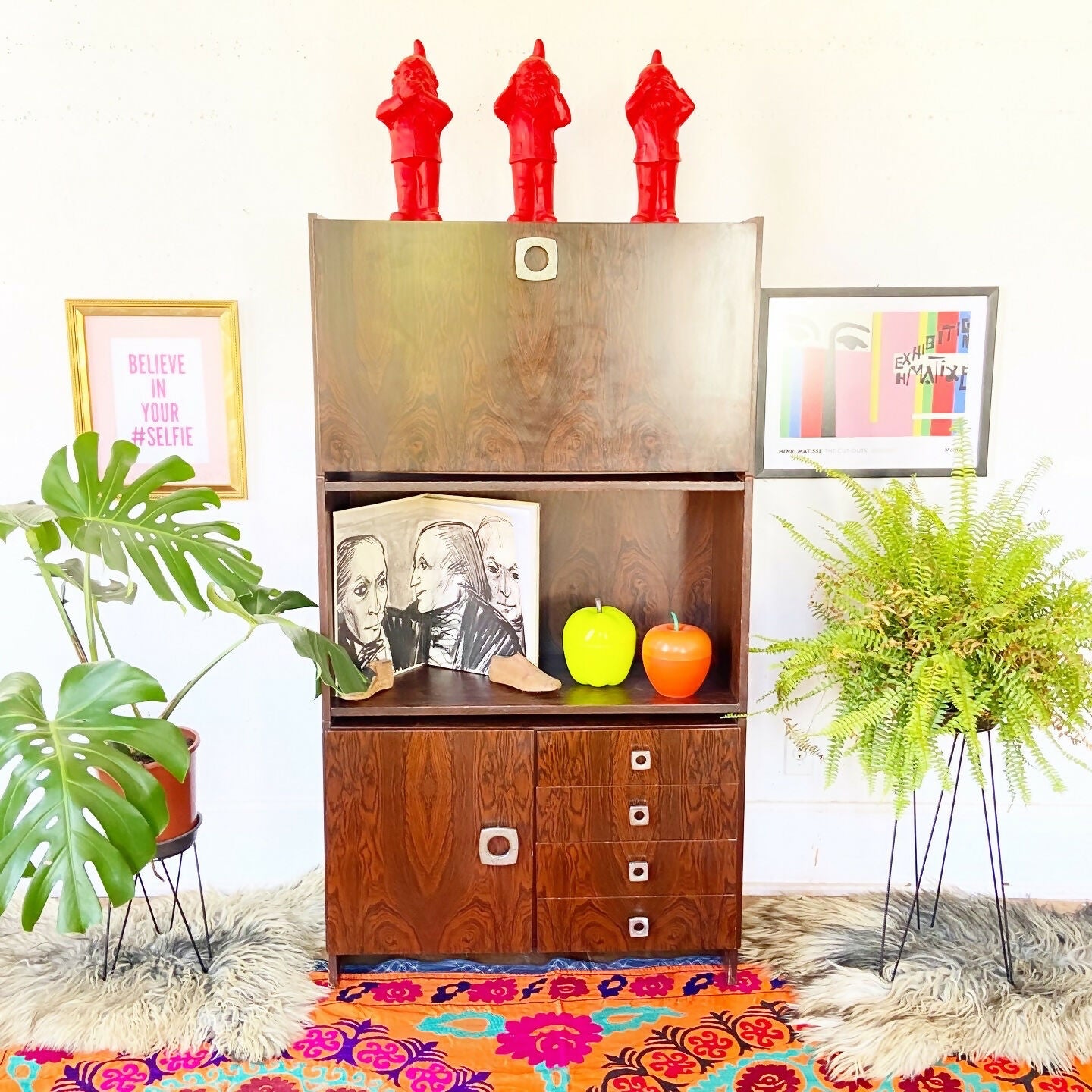 Estante vintage em laminado padrão Jacarandá