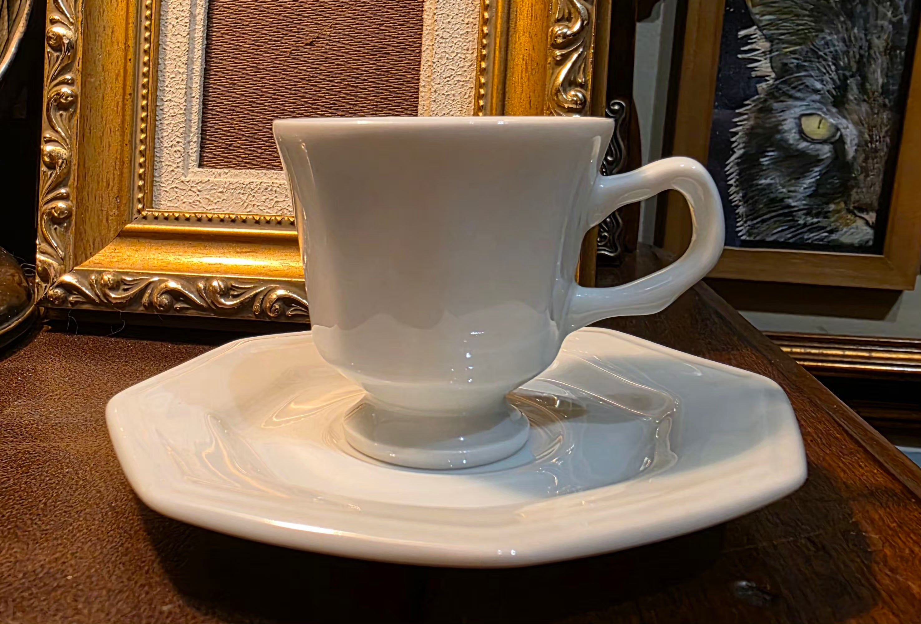 Jogo 9 xícaras café Schimidt em porcelana branca anos 2000