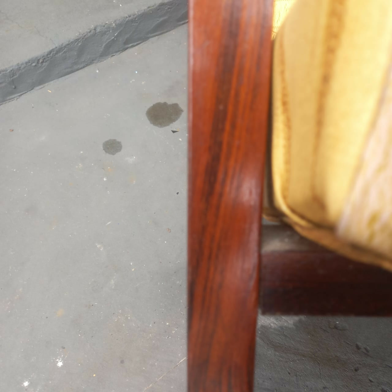 Par de Poltronas amarelas