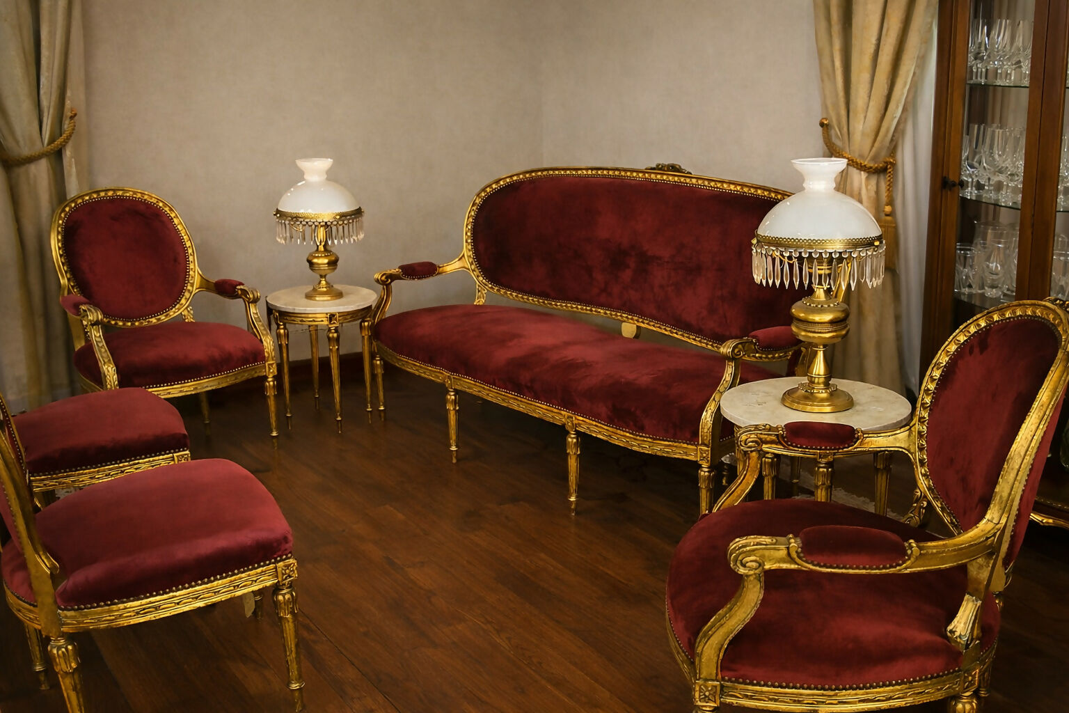 Conjunto Estofado Luís XV - Completo e em perfeito estado